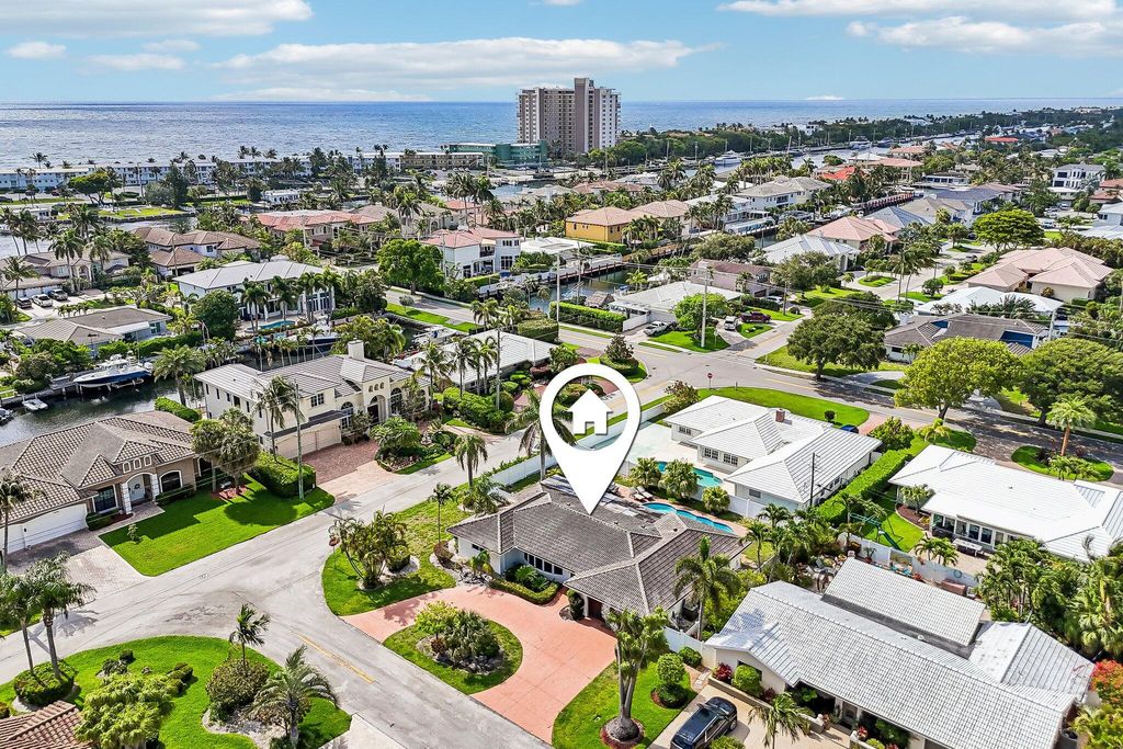 Photo of 2940 NE 39th Court, Lighthouse Point, FL 33064 (MLS # B26033109)