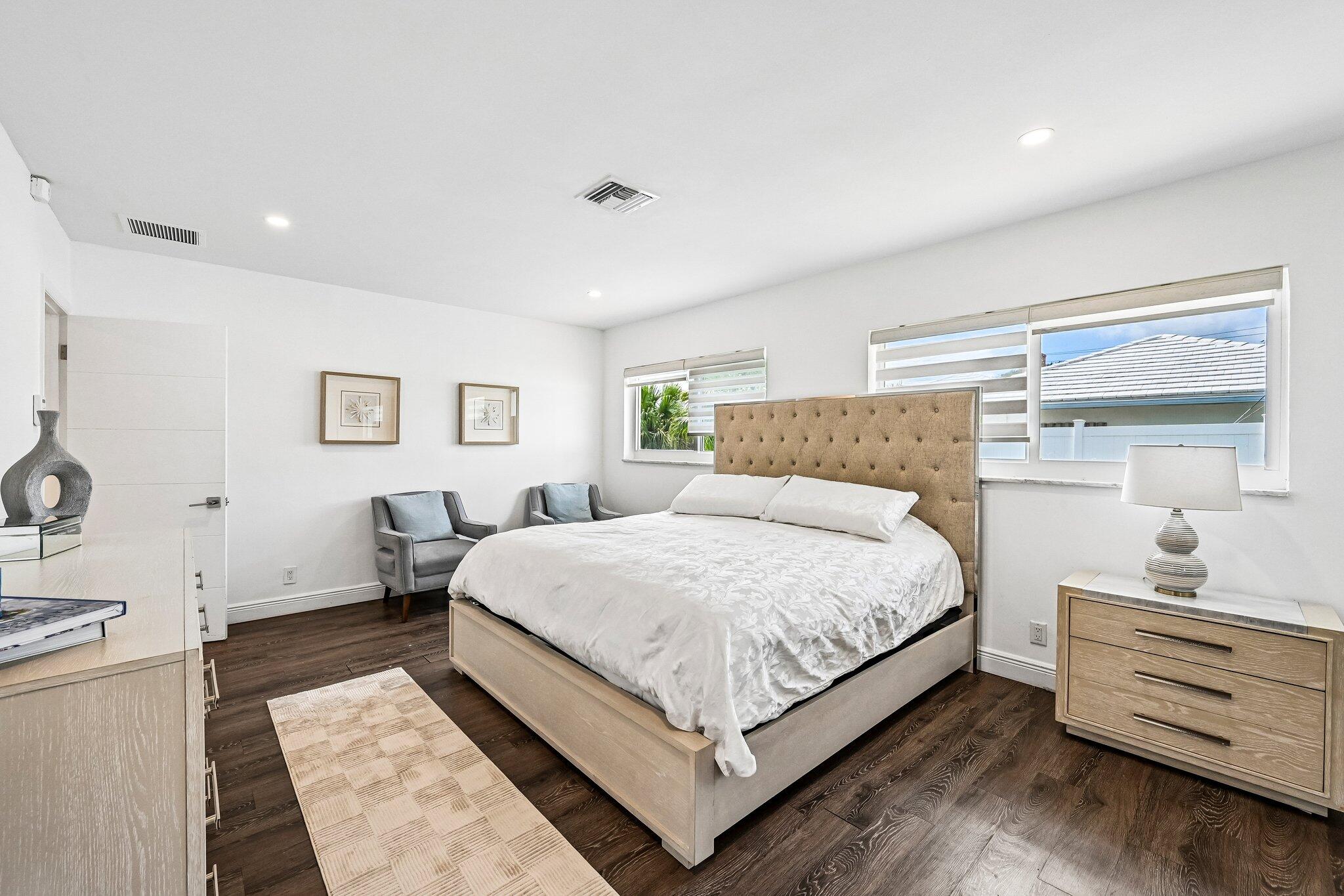 VENETIAN ISLES 2ND SEC - Residential
