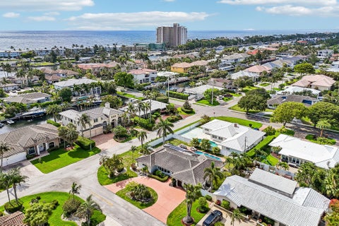 Tiny photo for 2940 NE 39th Court, Lighthouse Point, FL 33064 (MLS # B26033109)