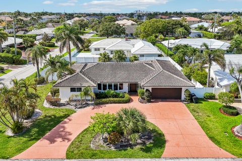 Tiny photo for 2940 NE 39th Court, Lighthouse Point, FL 33064 (MLS # B26033109)