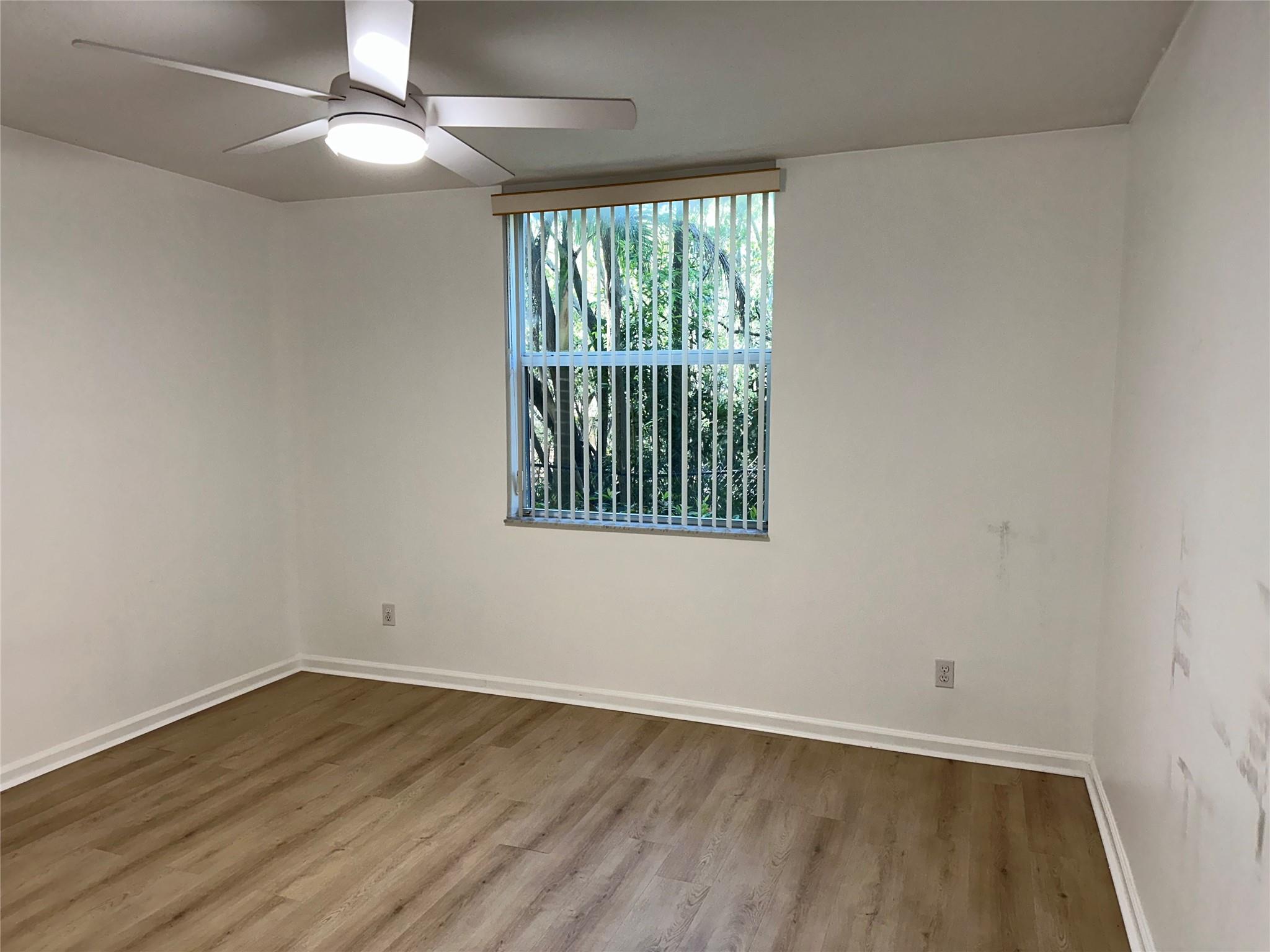 SHERIDAN BEACH CLUB - Residential