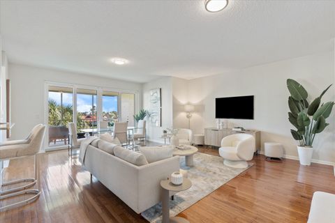 Sell or Re-List Your Half Moon Bay Home with Broker Alice Lonnqvist 102 Half Moon Circle C3 Hypoluxo FL 33462