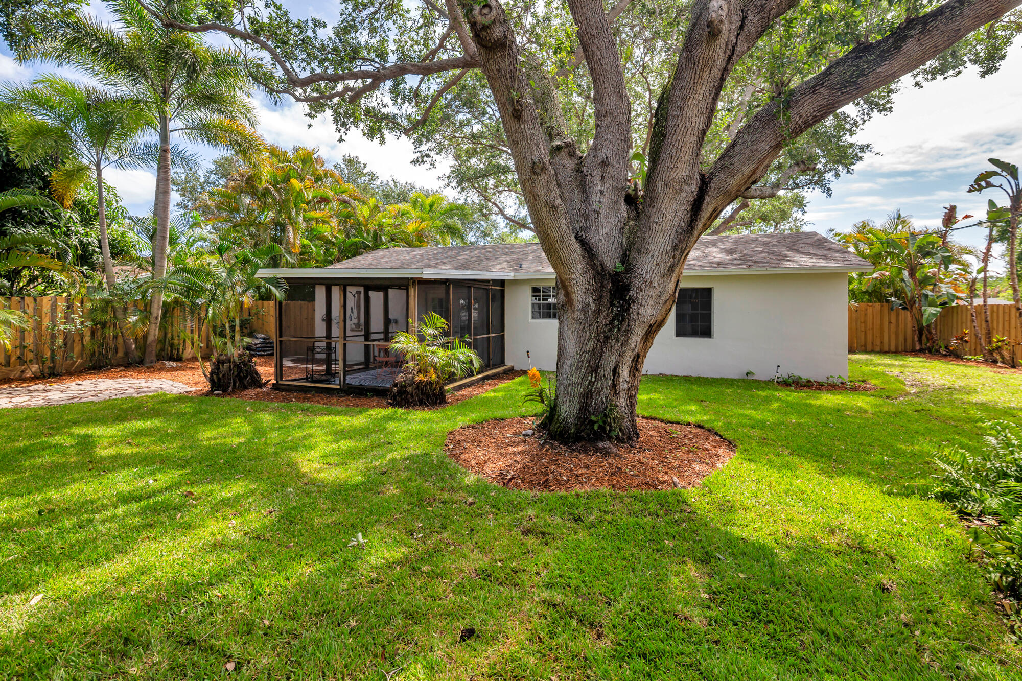 JUPITER RIVER ESTATES REPLAT - Residential