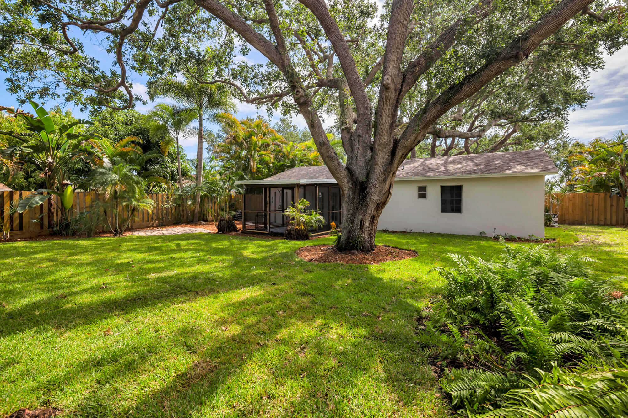 JUPITER RIVER ESTATES REPLAT - Residential