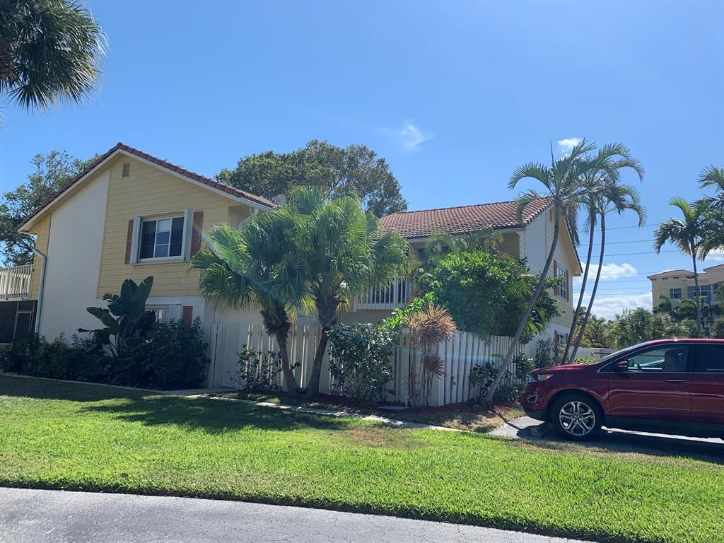 Photo of 113 Seabreeze Circle, Jupiter, FL 33477 (MLS # R10705787)