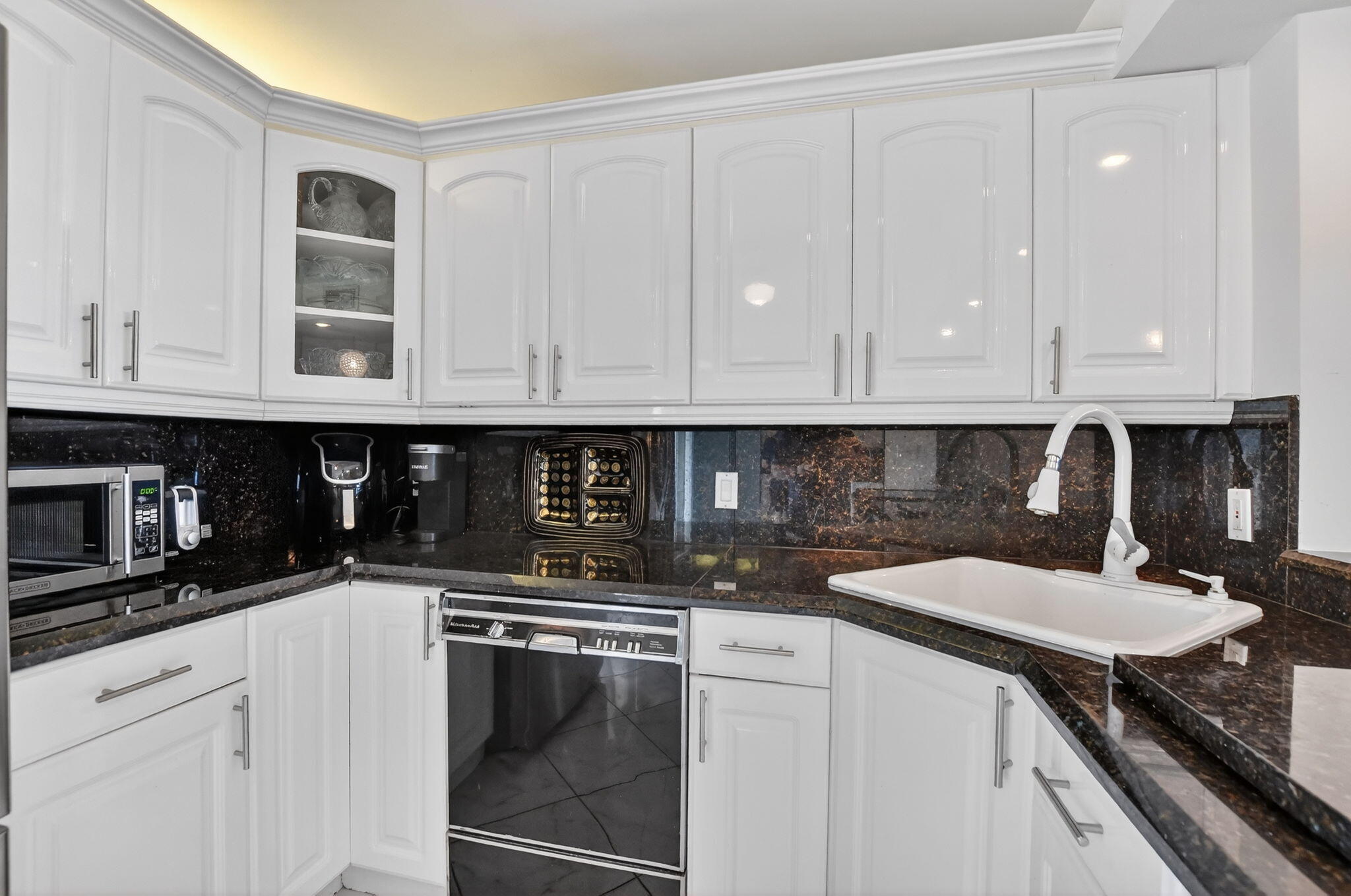 THREE THOUSAND CONDO - Residential Lease