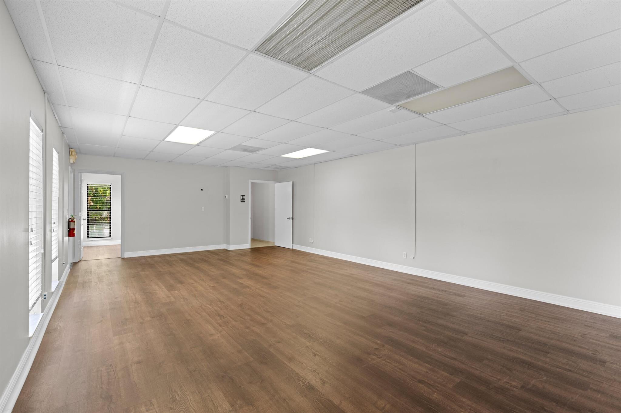 DELRAY GARDEN ESTATES 2 - Commercial Lease