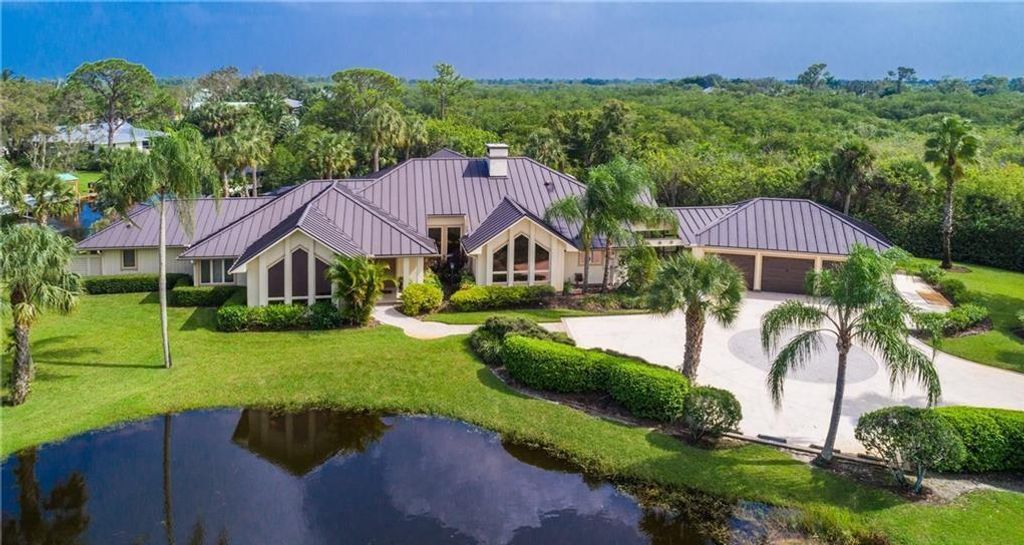 Photo of 6671 SW Thistle Terrace, Palm City, FL 34990 (MLS # R10943004)