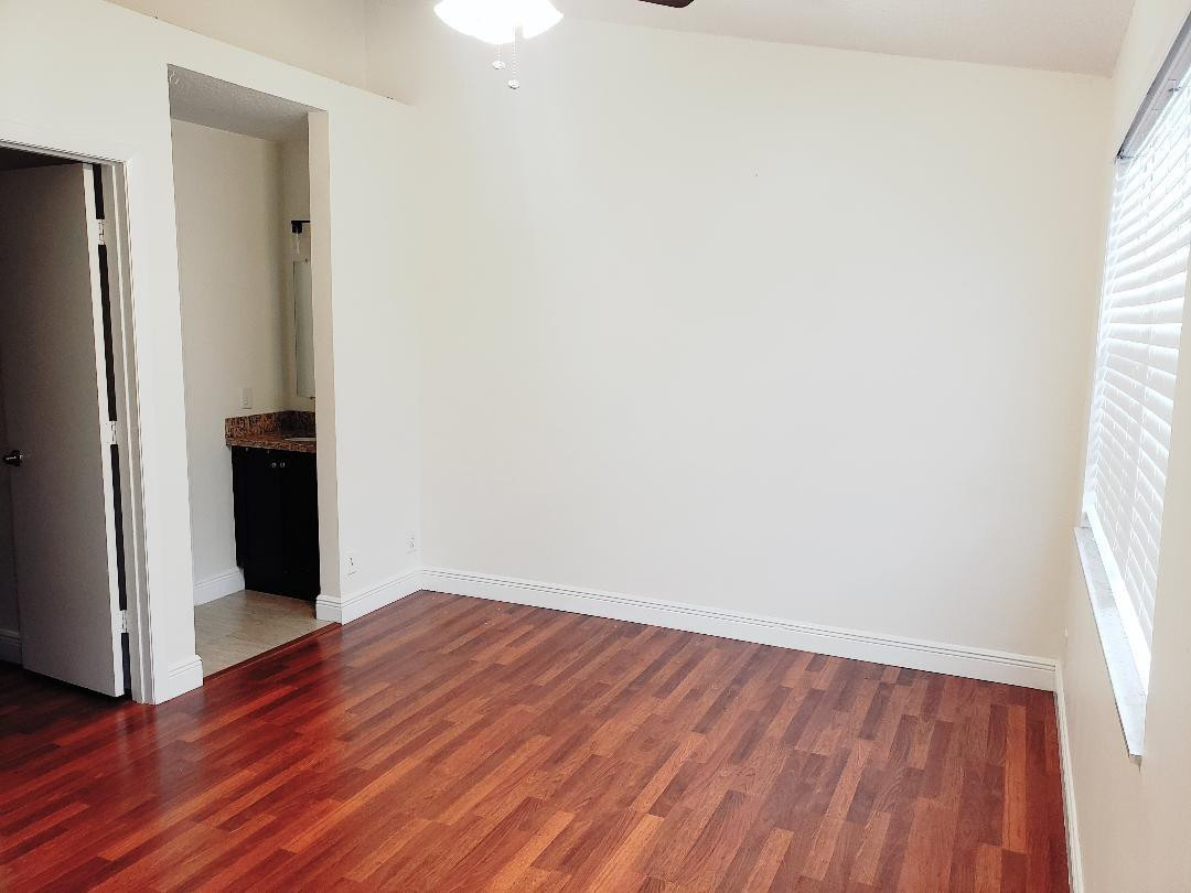 Cypress-Third 123-46 B - Residential Lease