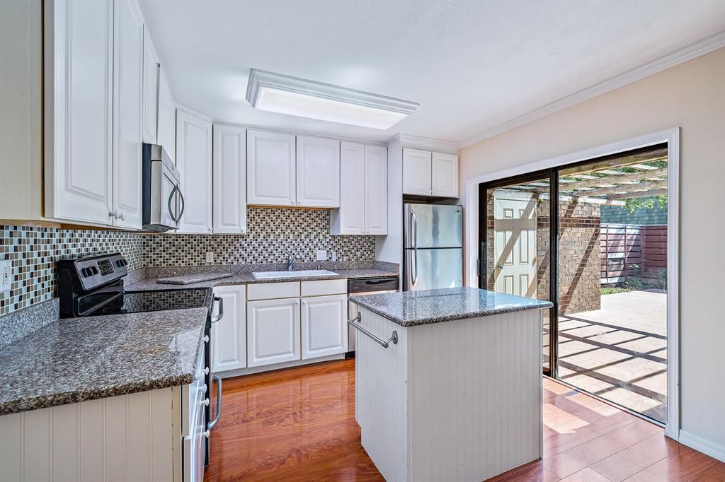 Photo of 1221 12th Terrace, Palm Beach Gardens, FL 33418 (MLS # R10816068)