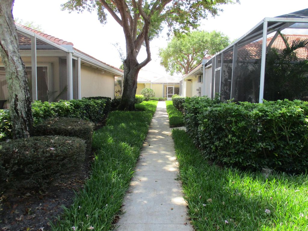 Photo of 9189 Sun Terrace Circle #C, Palm Beach Gardens, FL 33403 (MLS # R11019800)