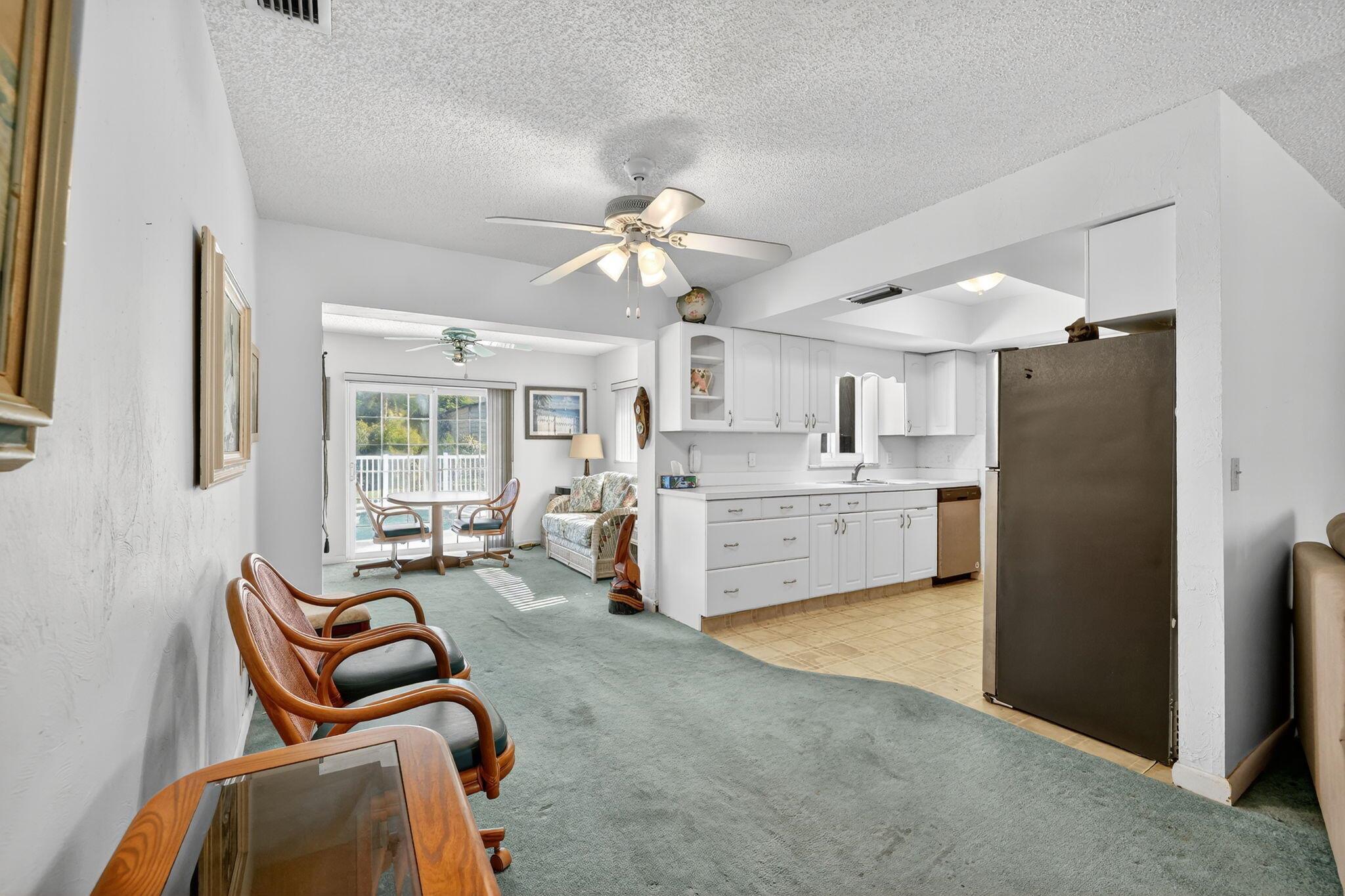 TROPICAL BEACH - Residential