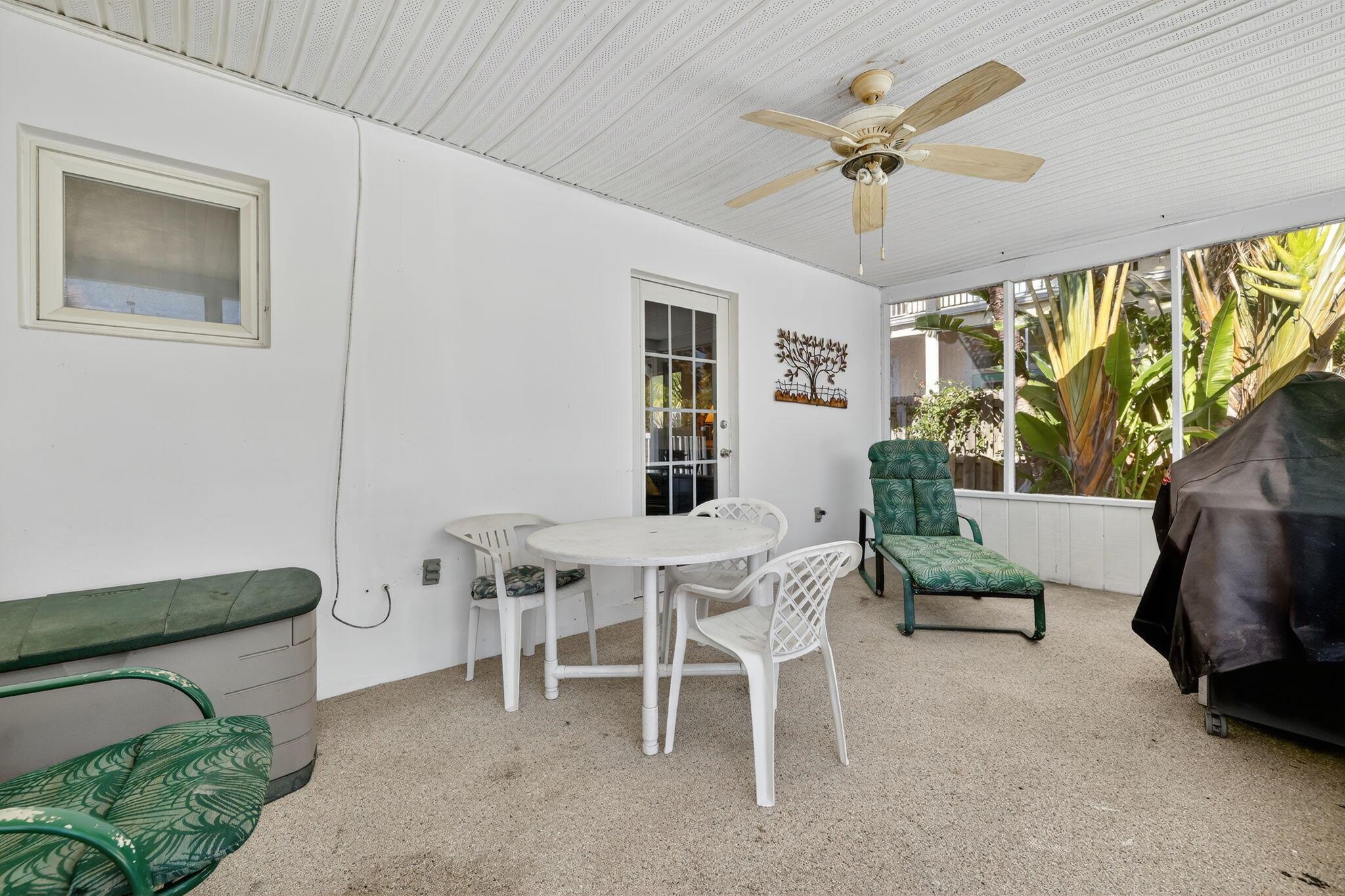 TROPICAL BEACH - Residential