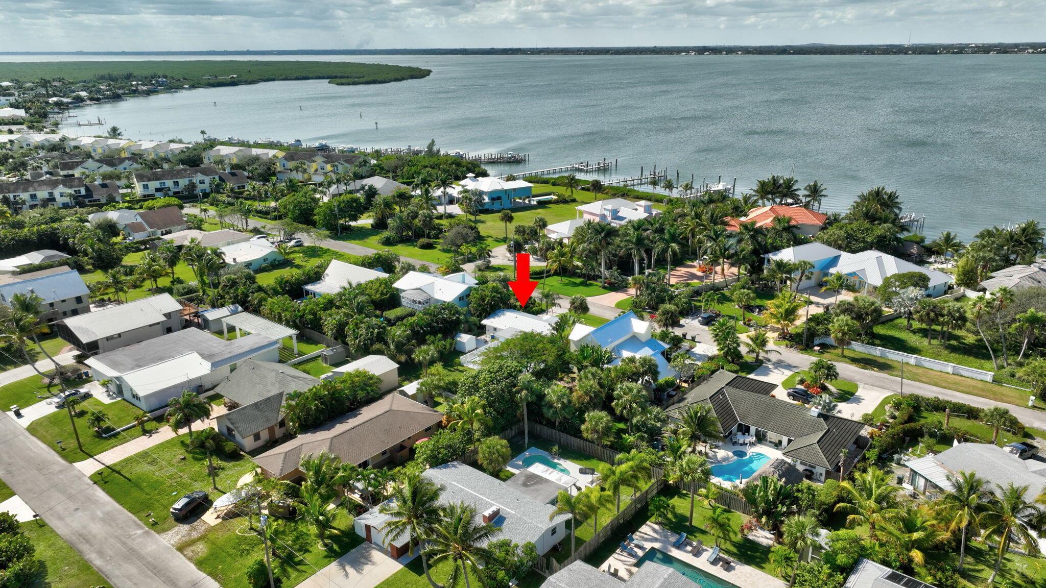 TROPICAL BEACH - Residential