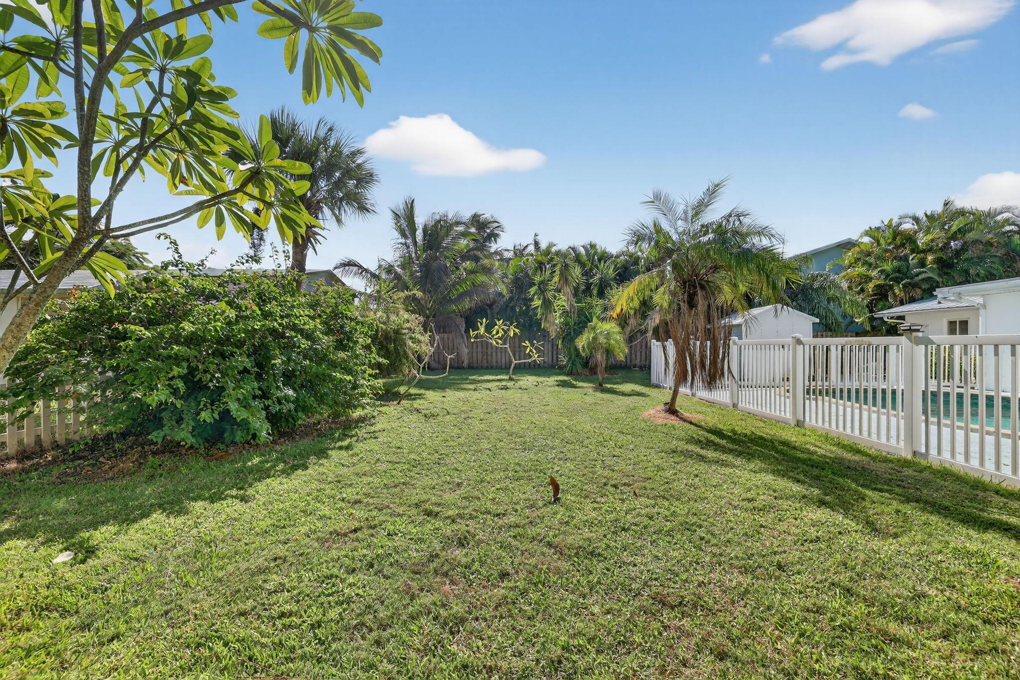 TROPICAL BEACH - Residential
