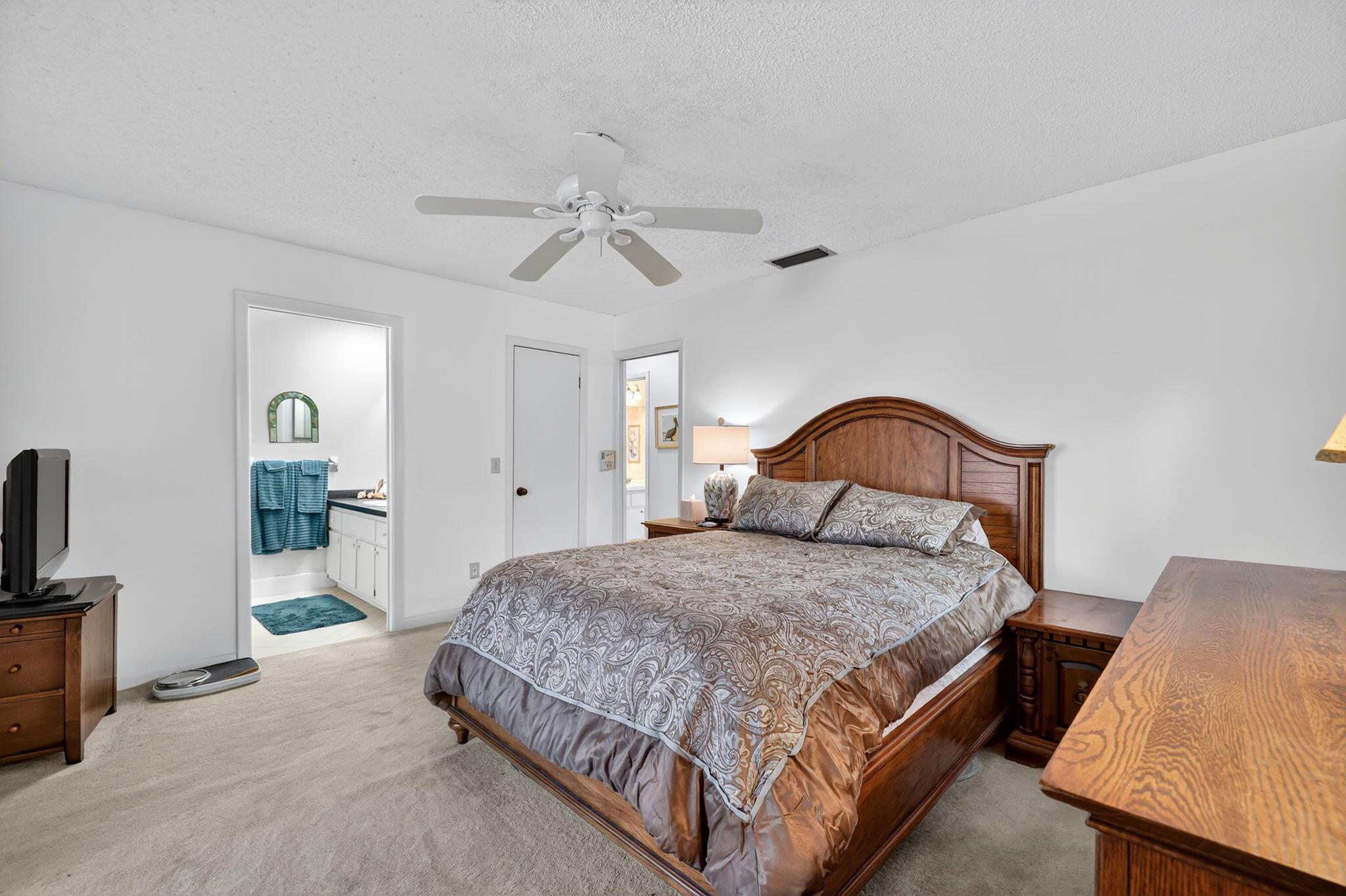 TROPICAL BEACH - Residential