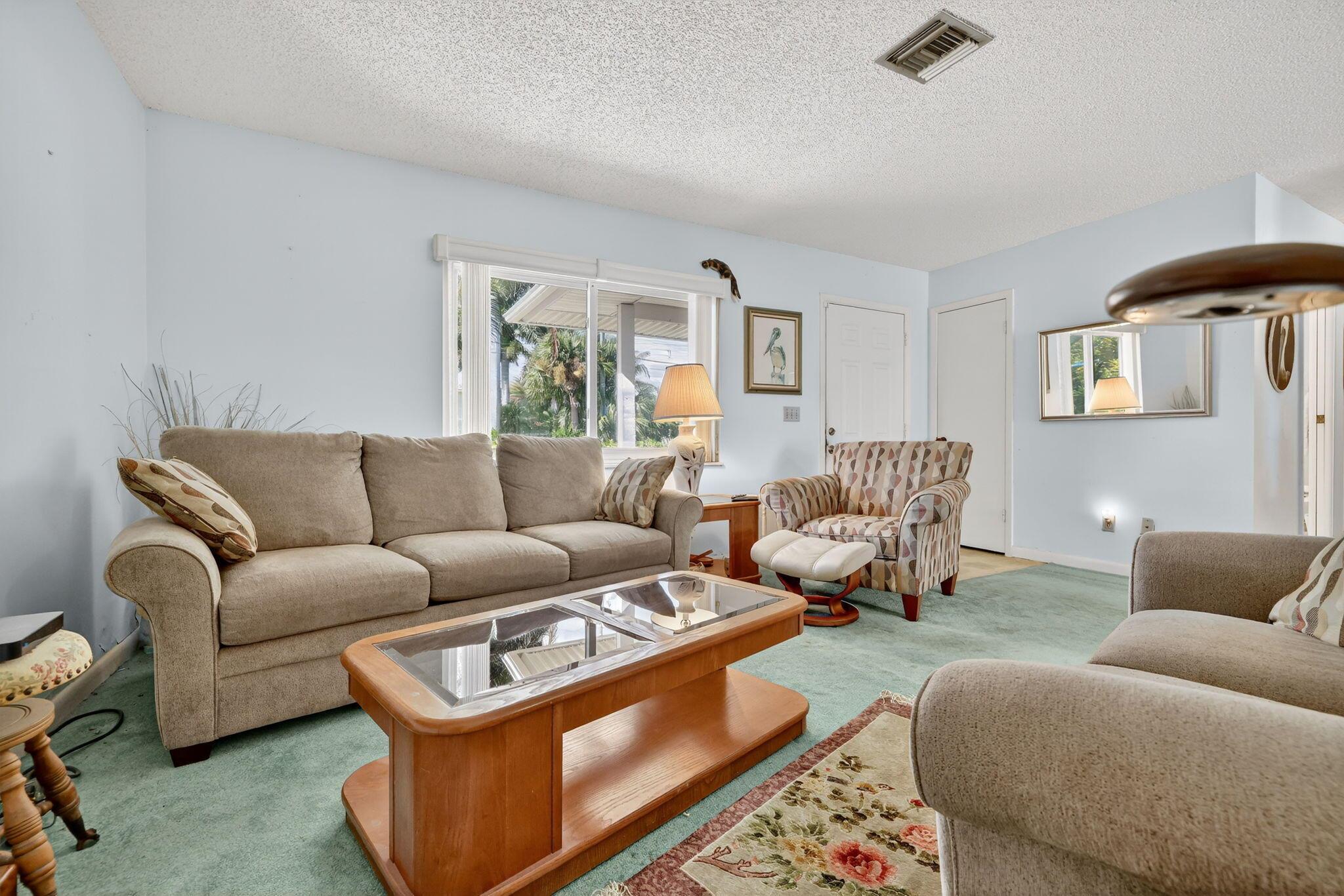 TROPICAL BEACH - Residential