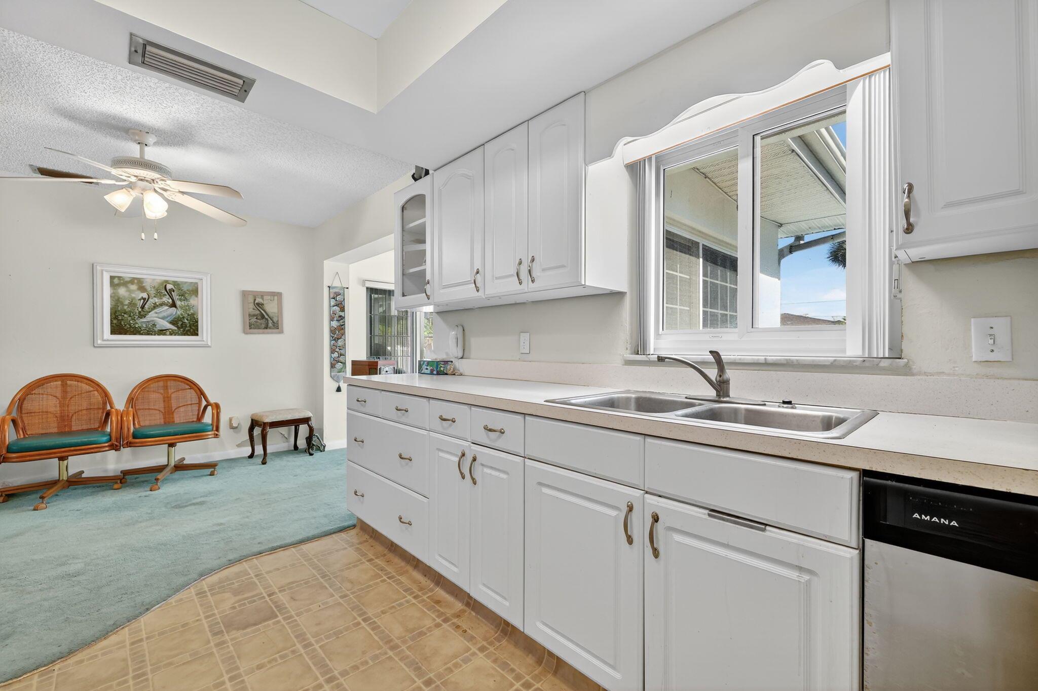 TROPICAL BEACH - Residential