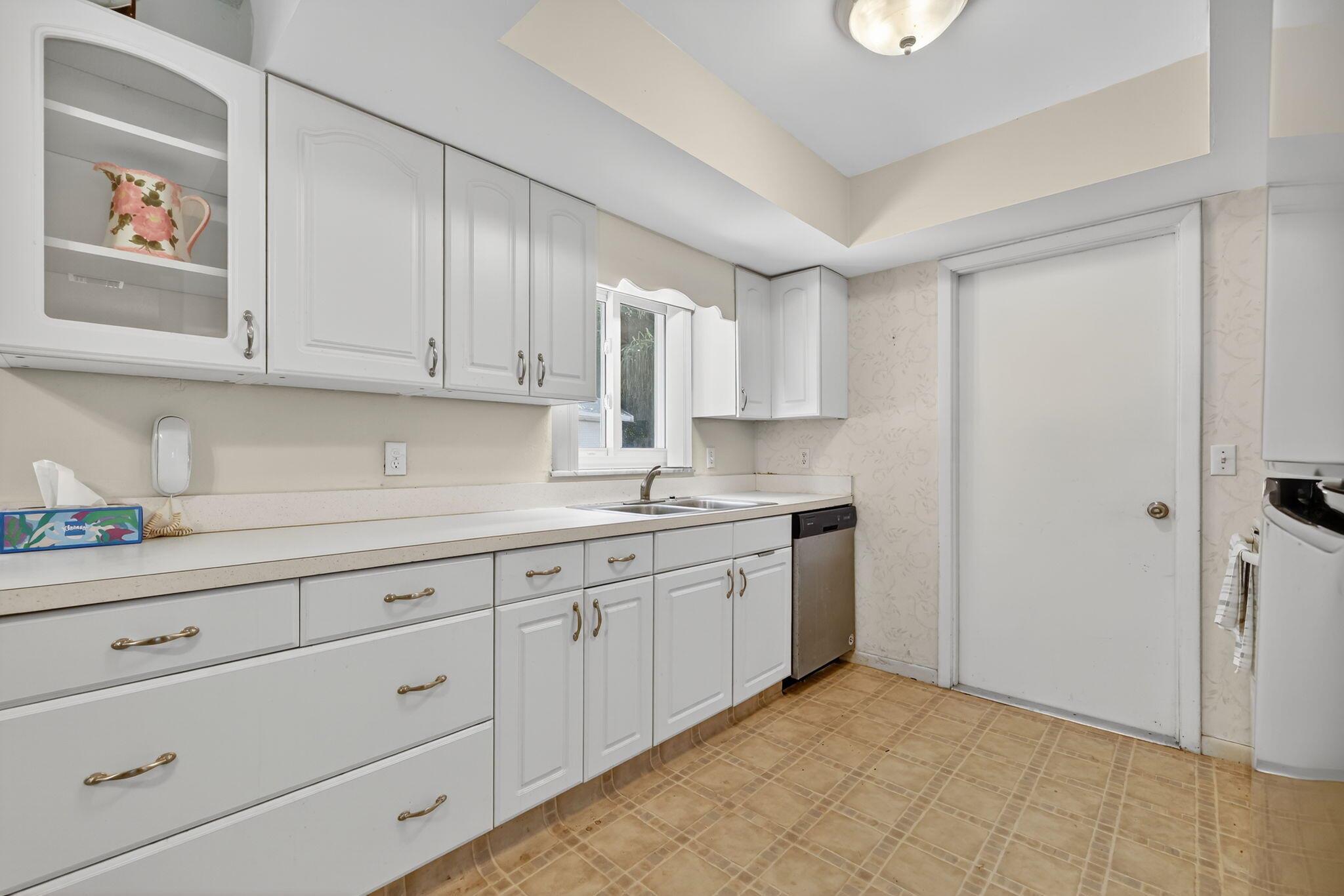 TROPICAL BEACH - Residential