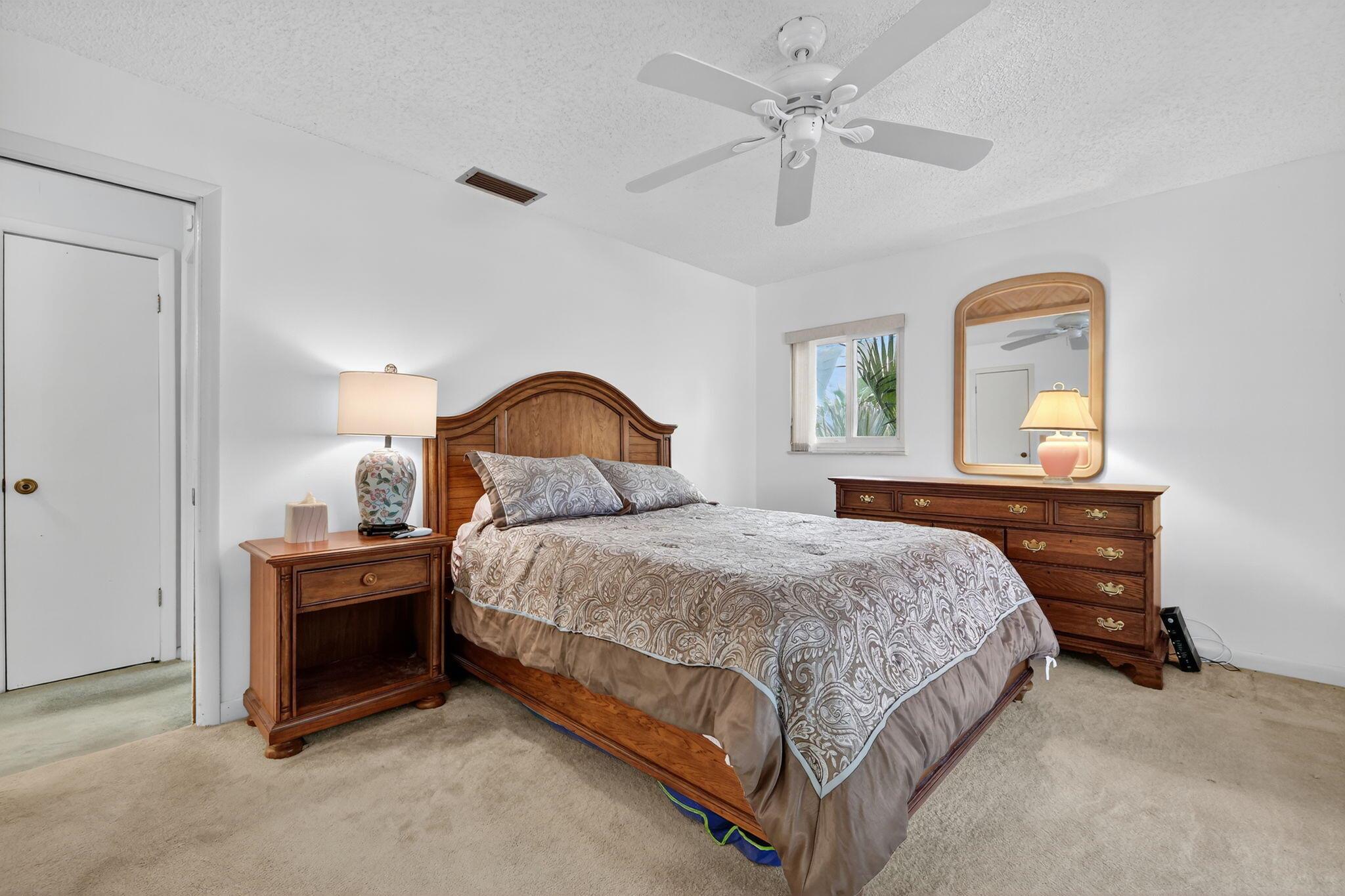 TROPICAL BEACH - Residential