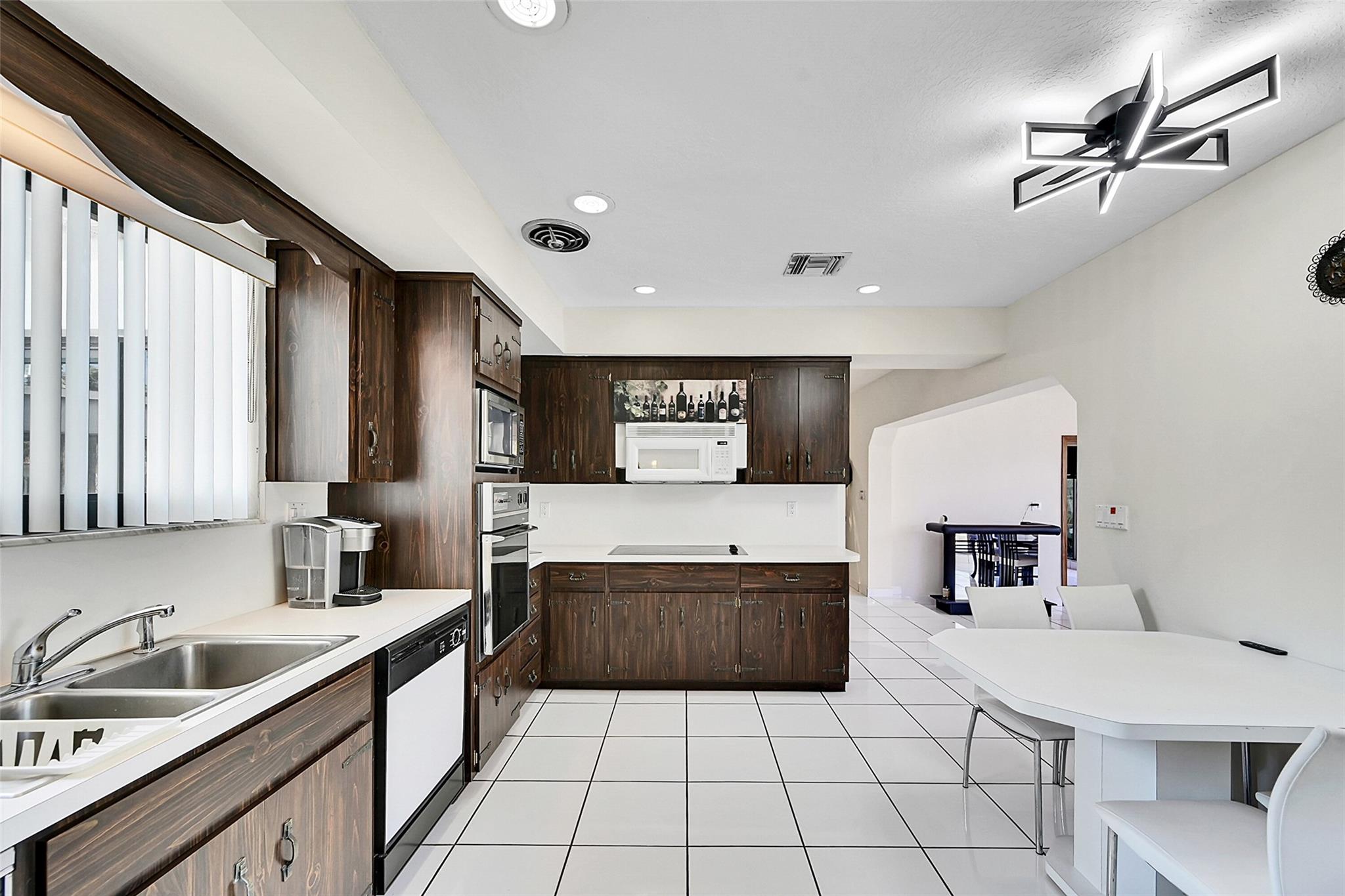 Golden Isles Sec A 42-33 - Residential