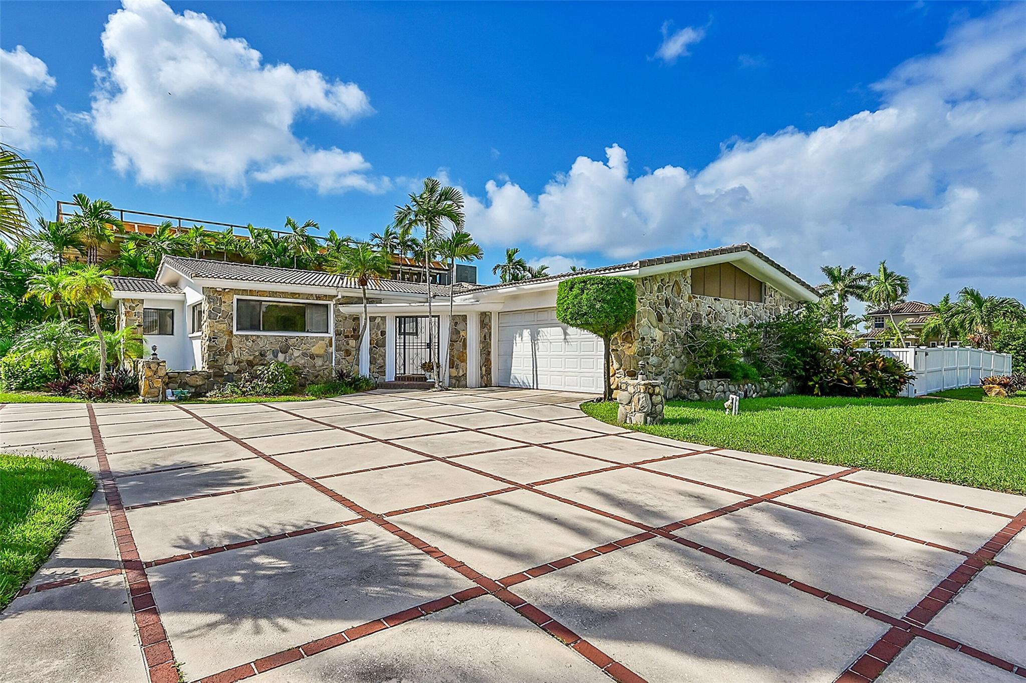 Golden Isles Sec A 42-33 - Residential