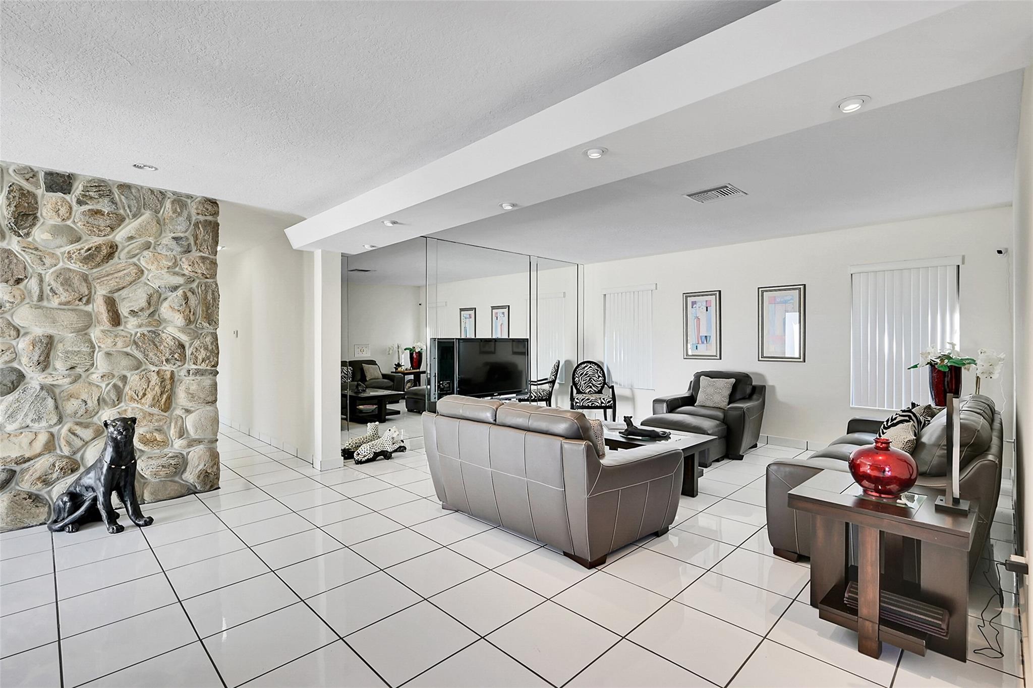 Golden Isles Sec A 42-33 - Residential