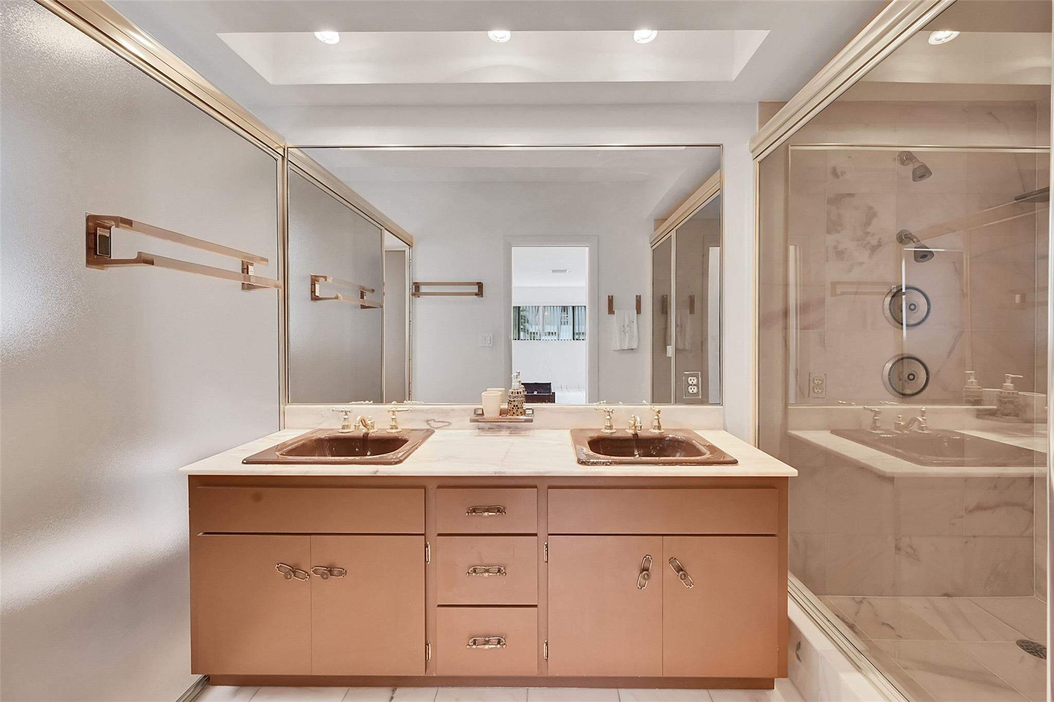 Golden Isles Sec A 42-33 - Residential