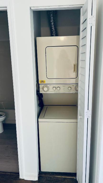 SEAGRASS CONDOMINIUM - Residential Lease