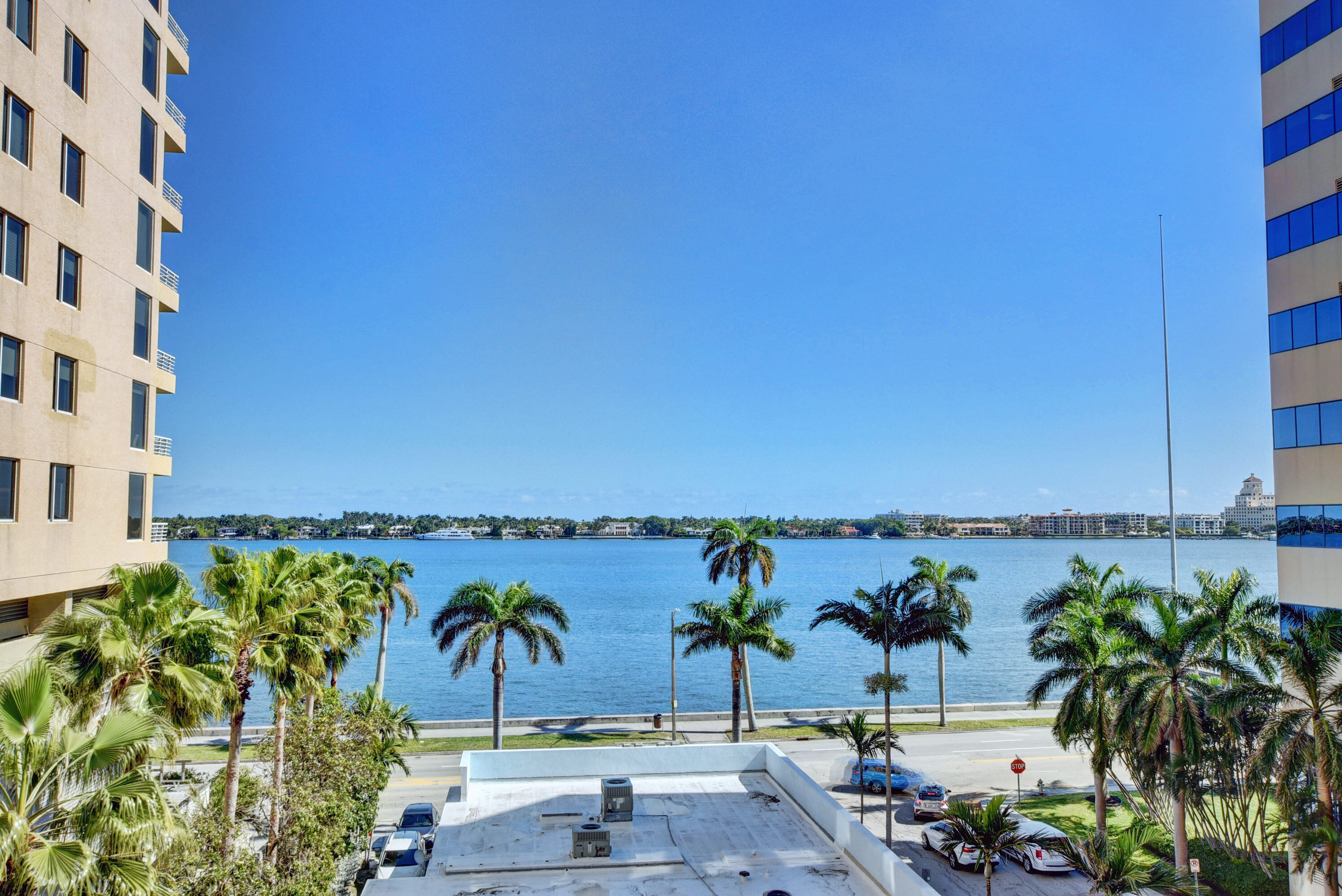 LAKESIDE COURT SOUTH ADD - Residential Lease