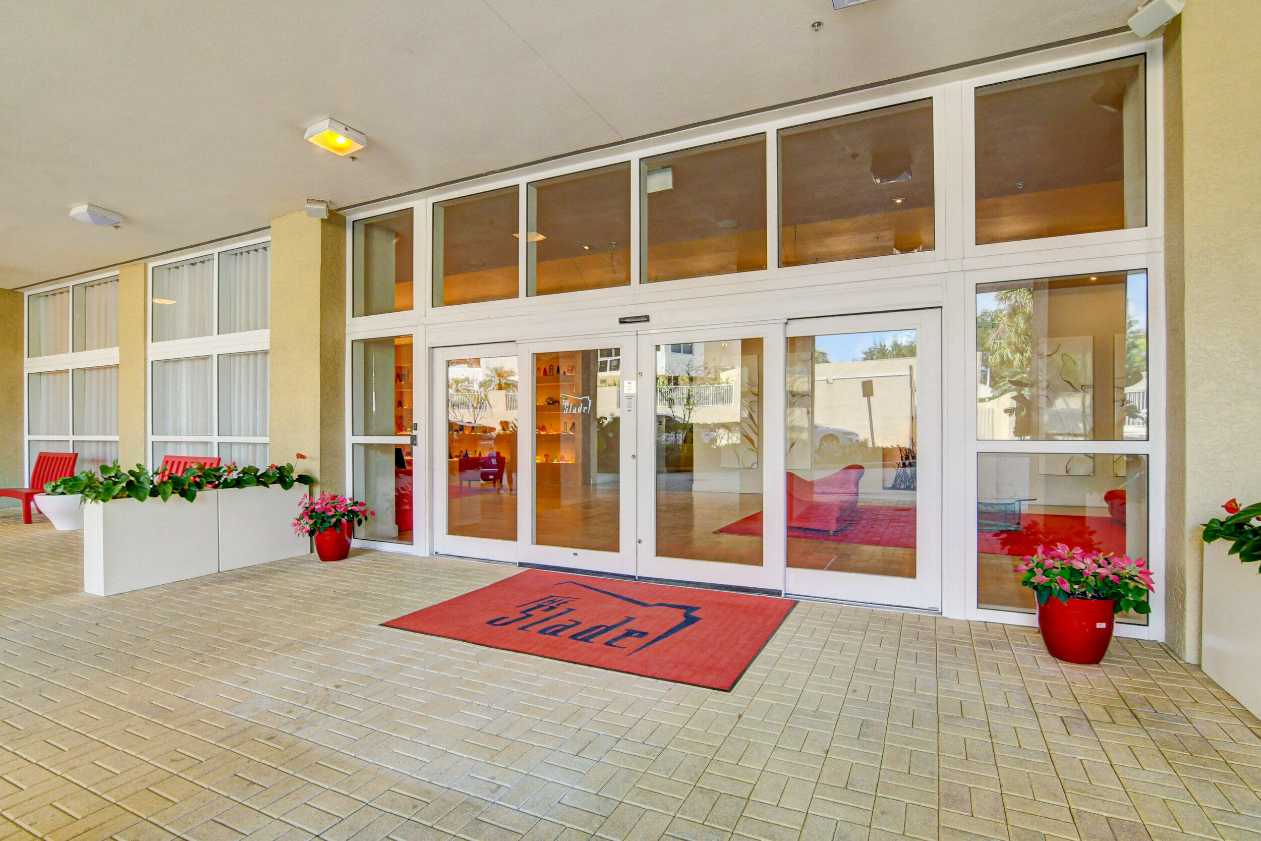 LAKESIDE COURT SOUTH ADD - Residential Lease