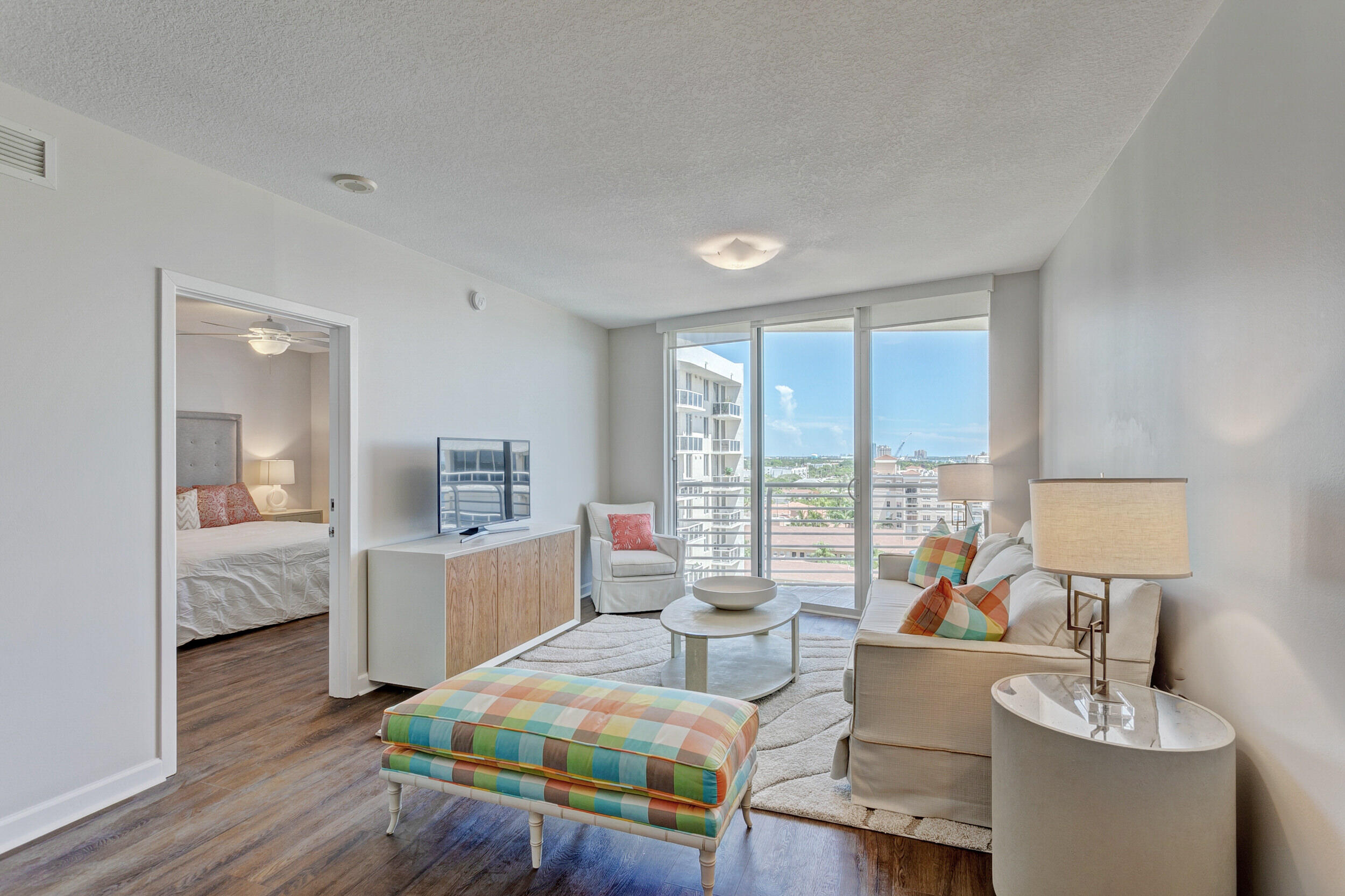 LAKESIDE COURT SOUTH ADD - Residential Lease