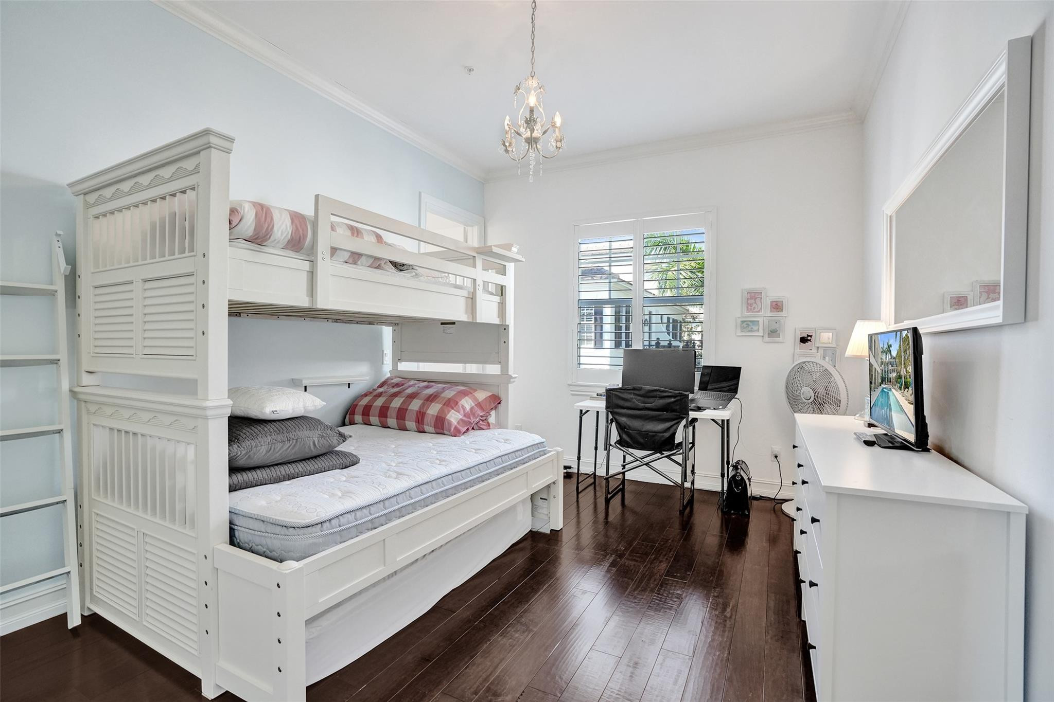 Cannery Row - Residential Lease