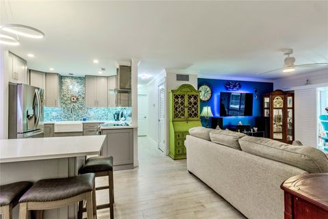 6517 Bay Club Dr 4 Fort Lauderdale FL 33308