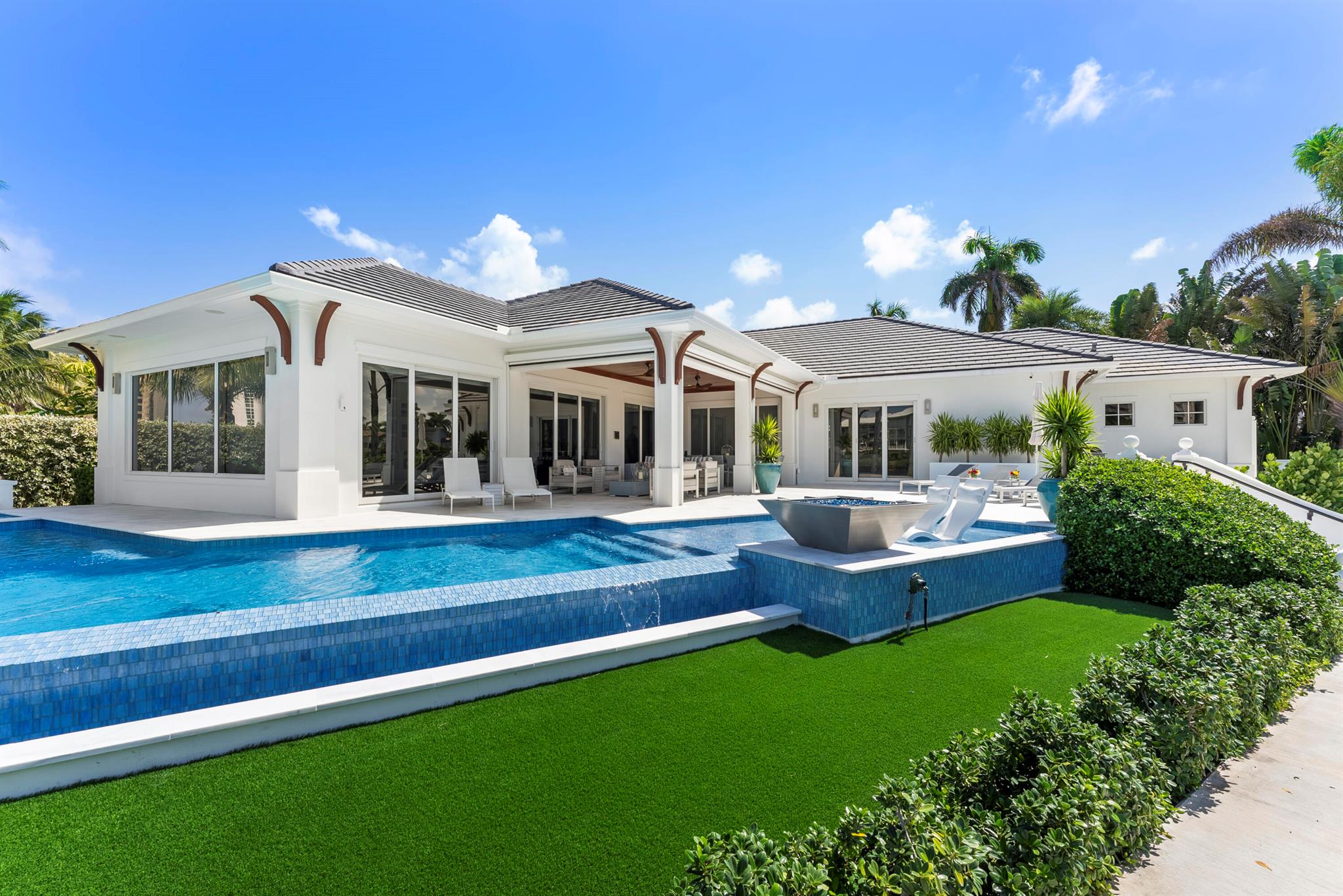 TROPIC ISLE 2ND SEC - Residential