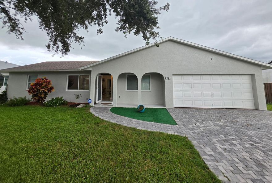 Seller is willing to contribute with $10,000 to buyer's closing costs.Charming and fully renovated home in a desirable Port St. Lucie location. Features a bright, open layout, spacious bedrooms, and a functional kitchen. Enjoy a private backyard with plenty of room to relax or entertain. Conveniently located near schools, shopping, dining, and major roadways.