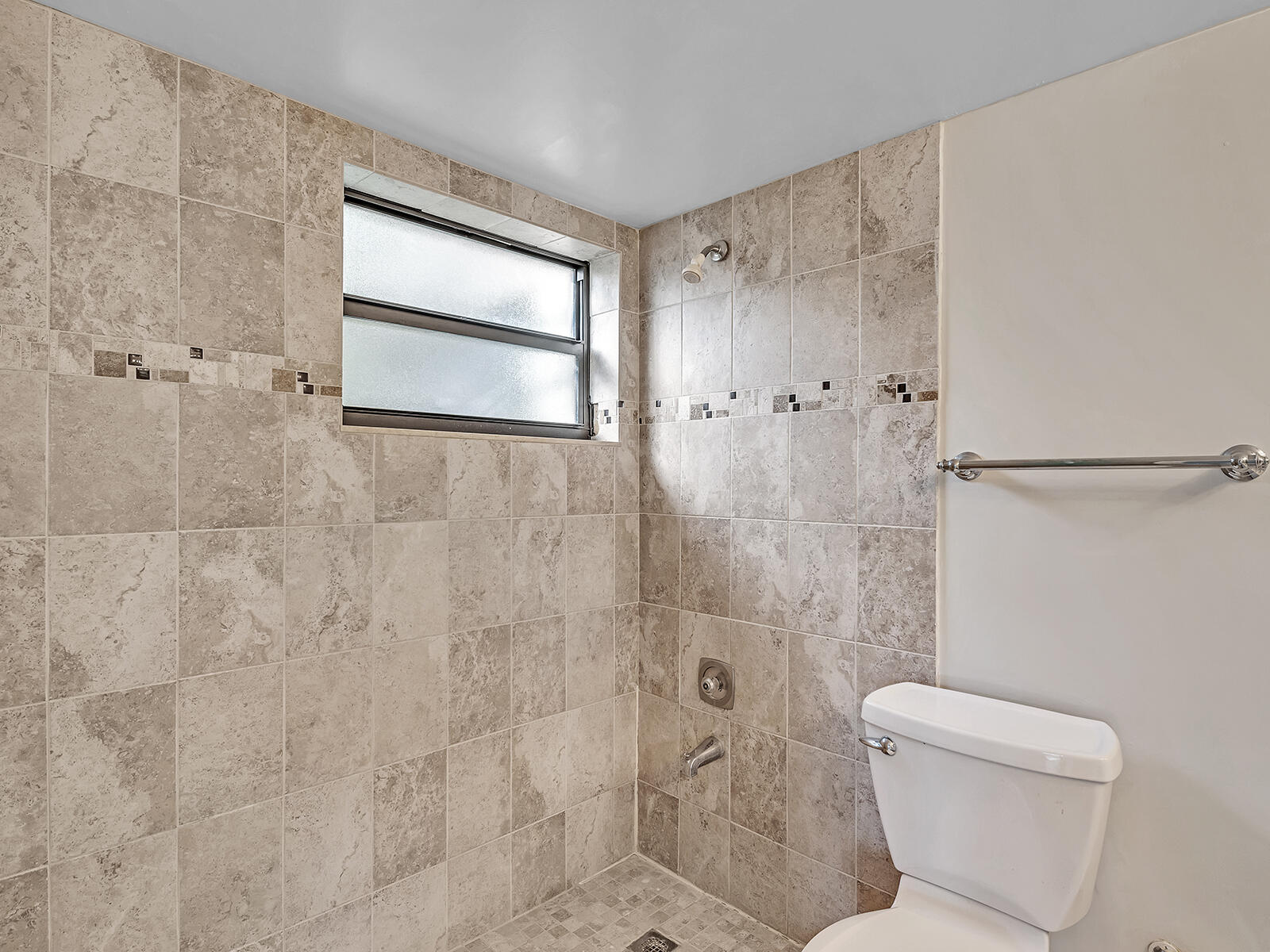 WOODHAVEN CONDO - Residential Lease