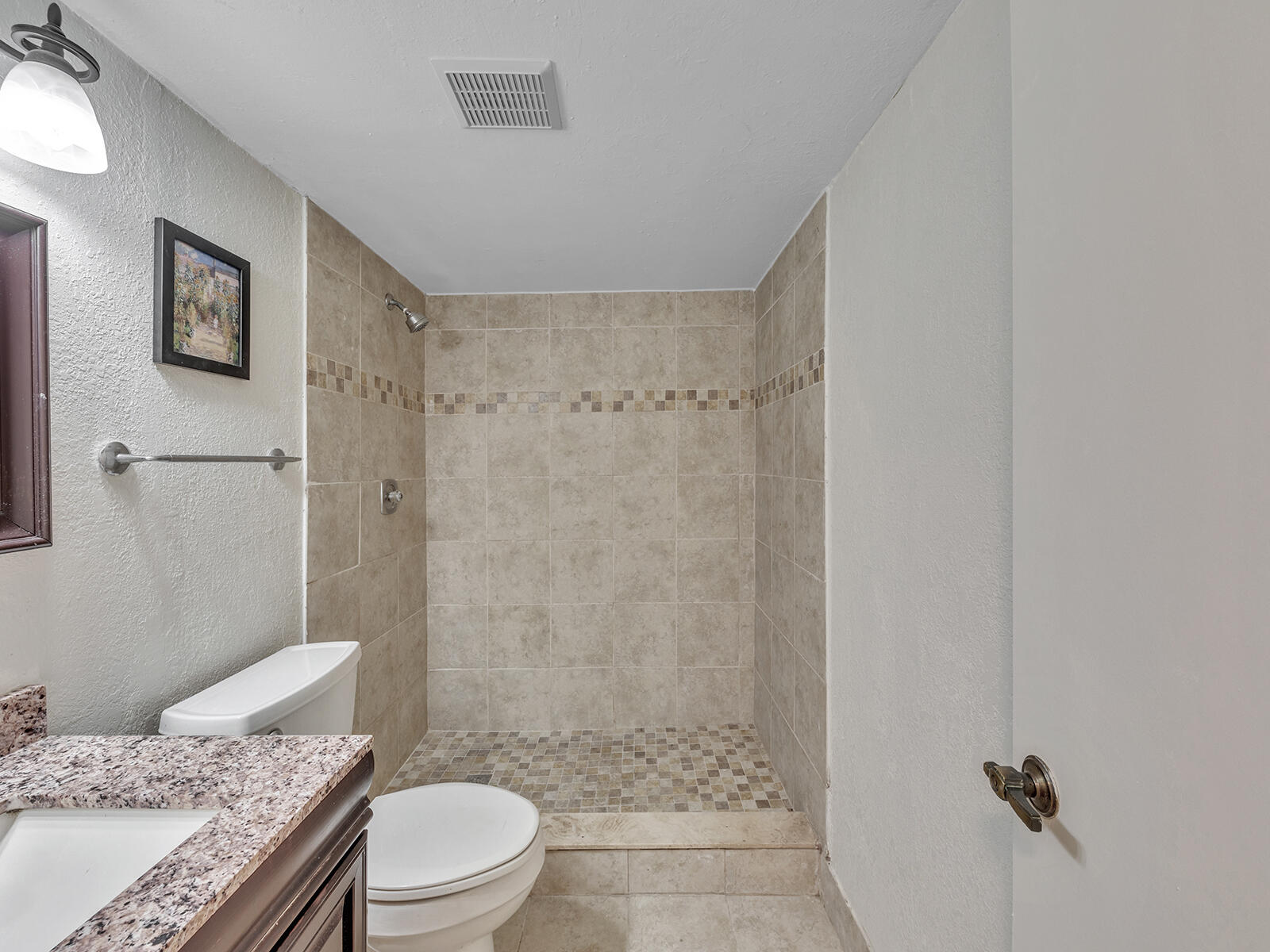 WOODHAVEN CONDO - Residential Lease