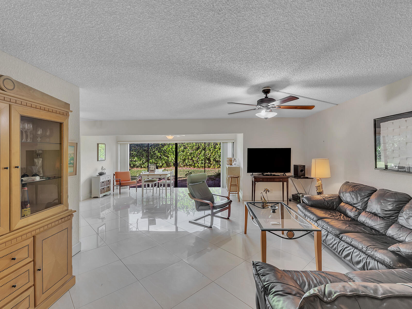 WOODHAVEN CONDO - Residential Lease