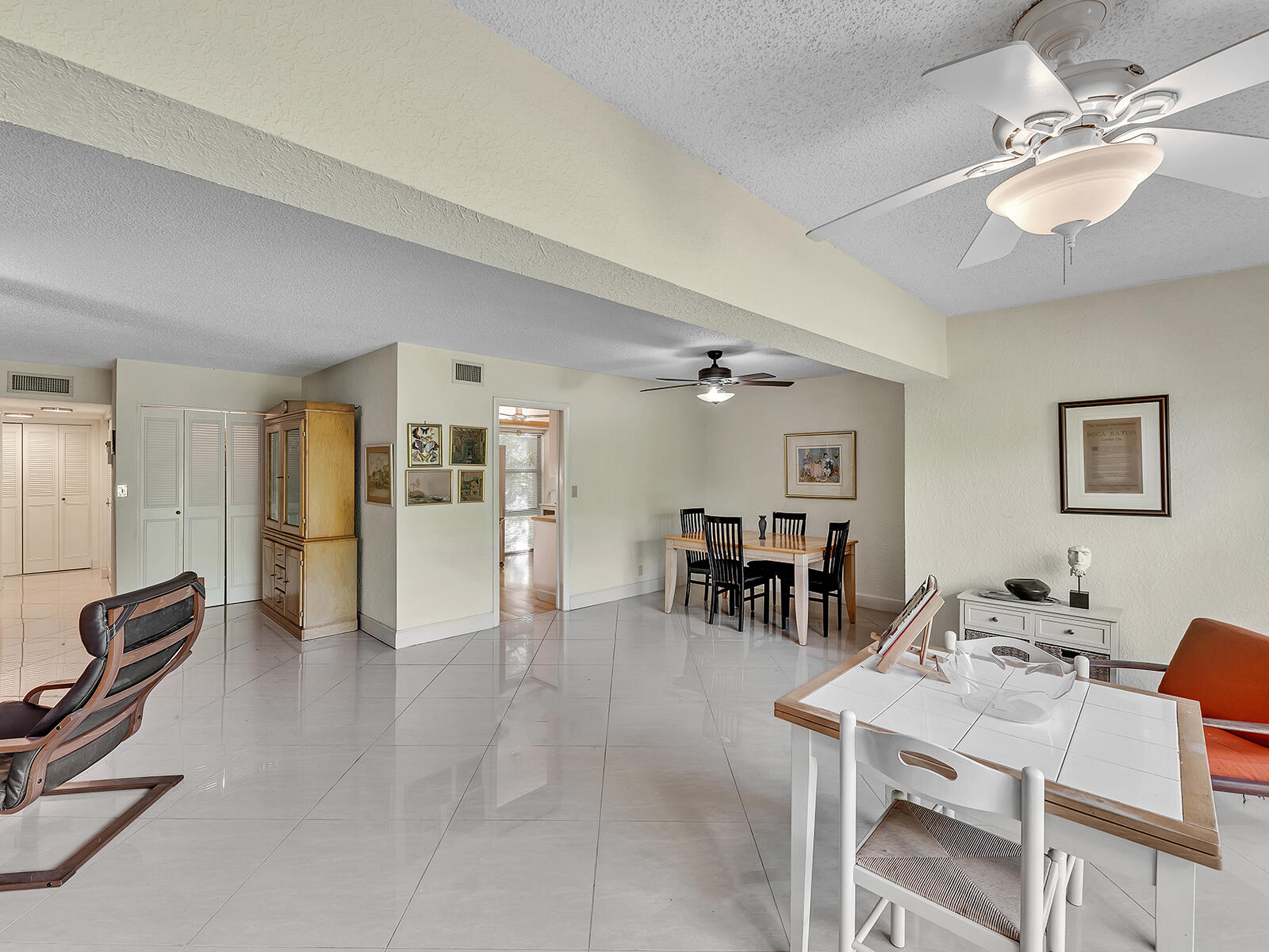 WOODHAVEN CONDO - Residential Lease