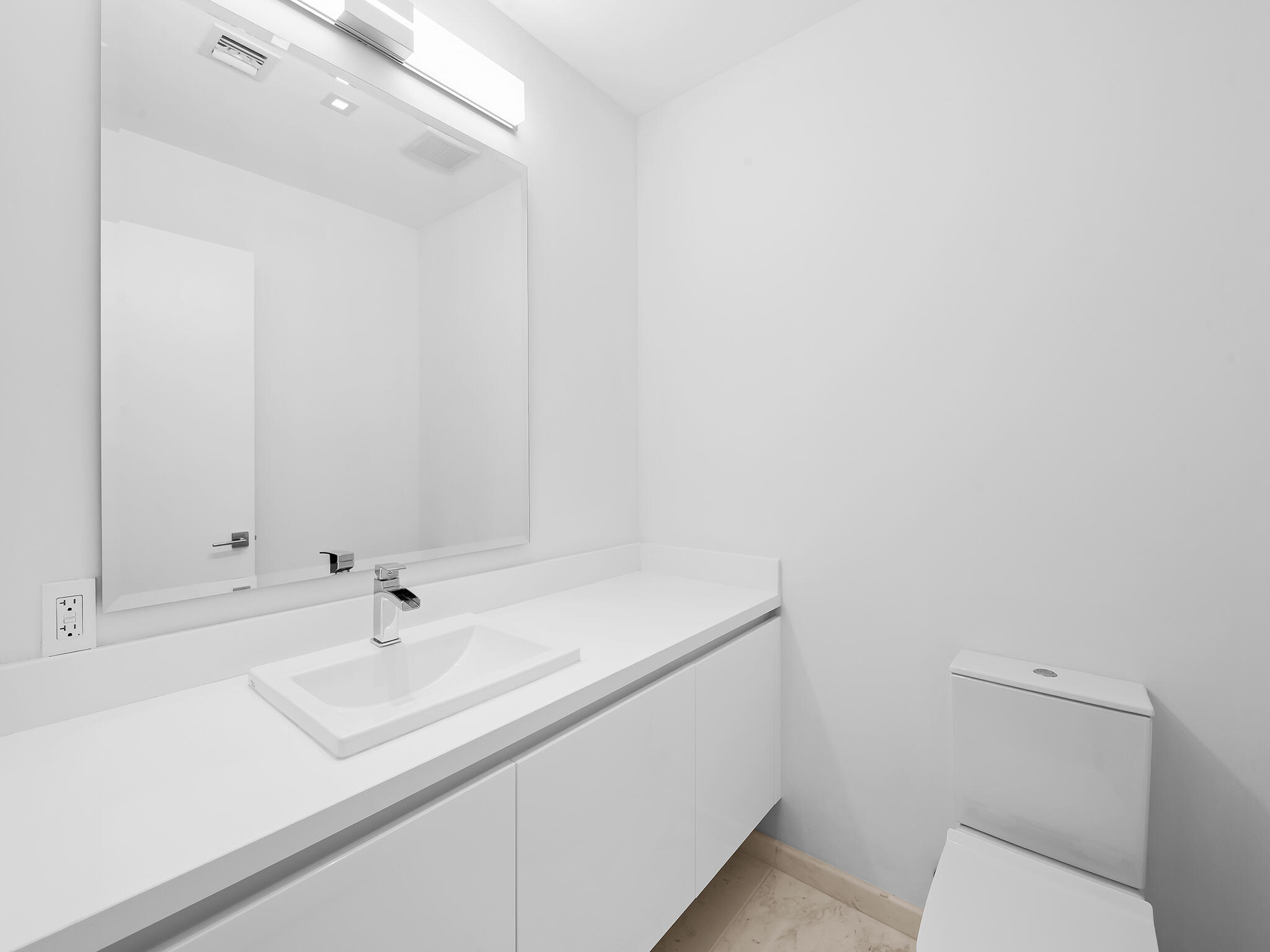 PARAMOUNT - Residential Lease