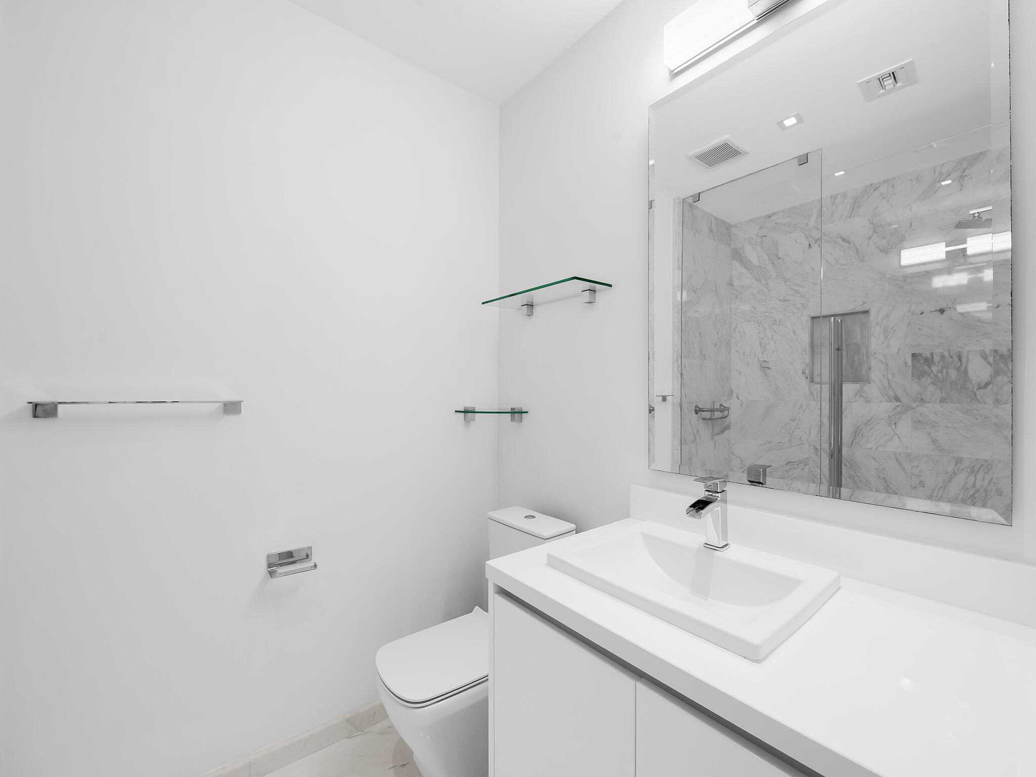 PARAMOUNT - Residential Lease