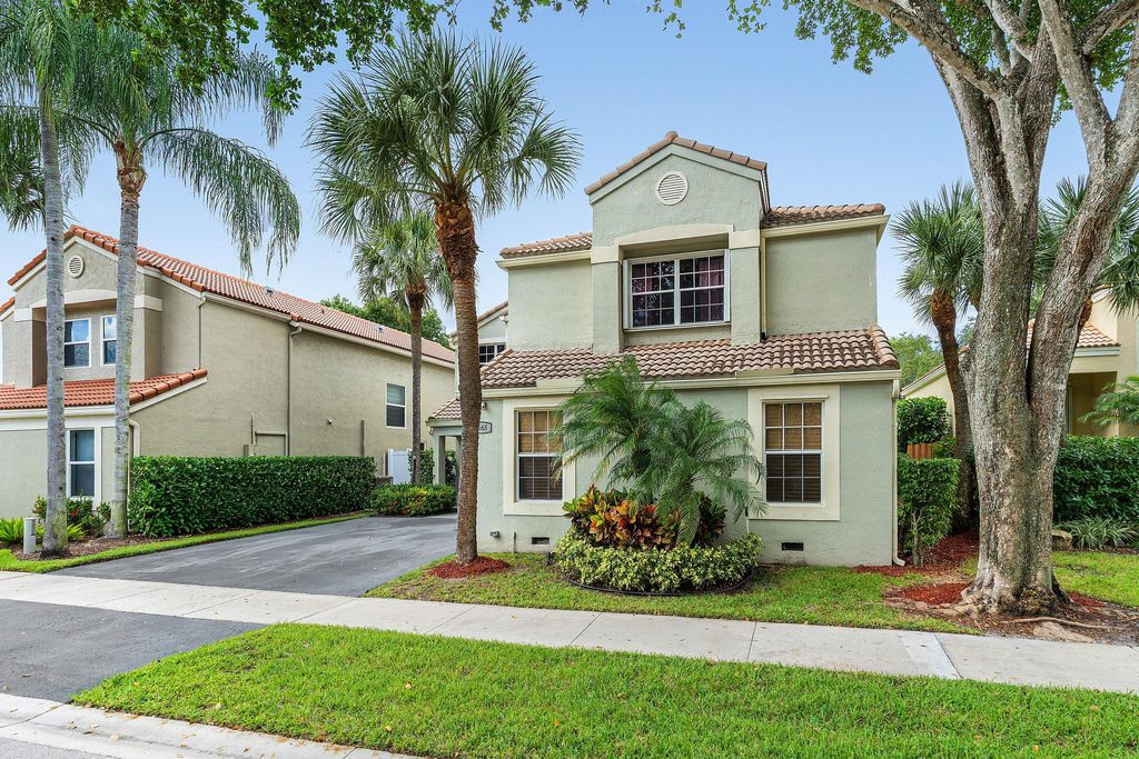 Photo of 7665 NW 61st Terrace, Parkland, FL 33067 (MLS # B26004007)