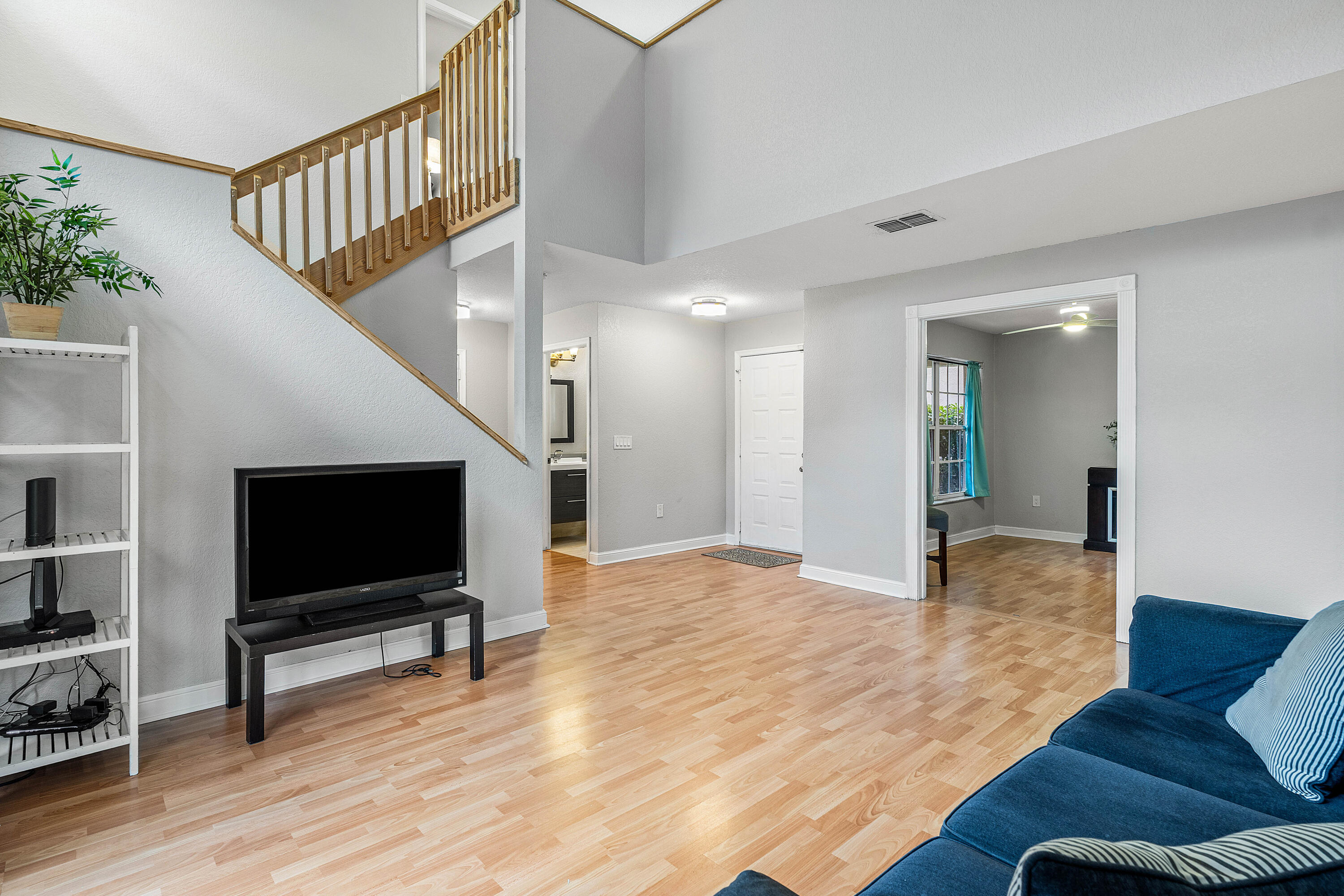 7665 NW 61st Terrace