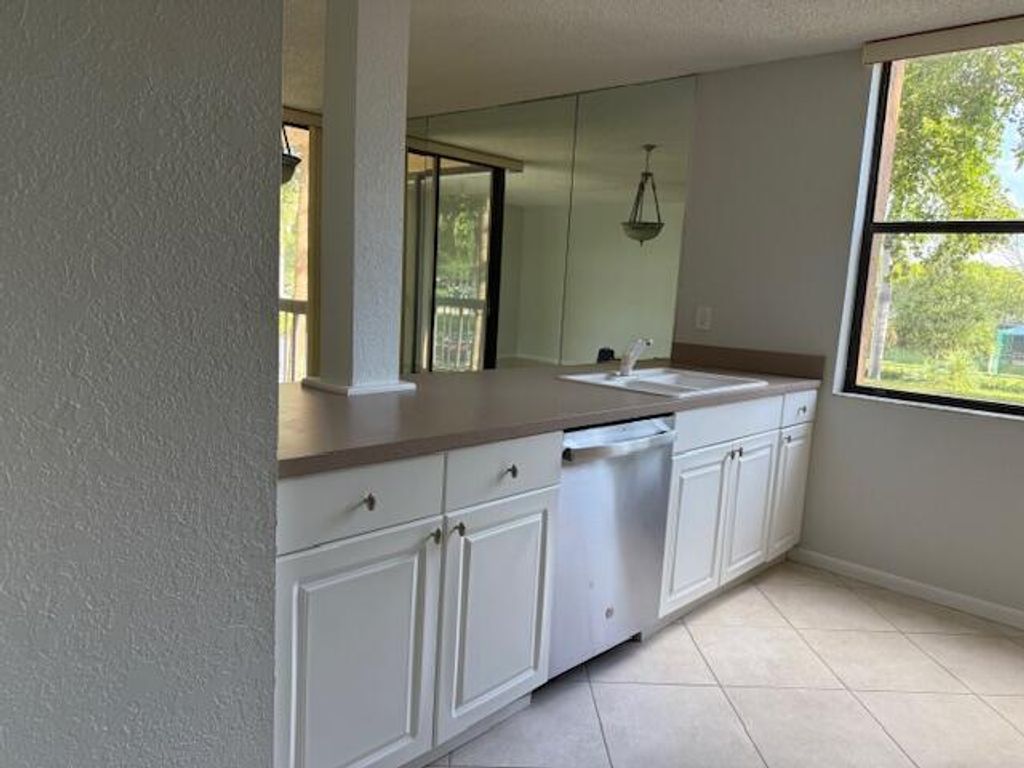 Photo of 500 Egret Circle #8211, Delray Beach, FL 33444 (MLS # B26047289)