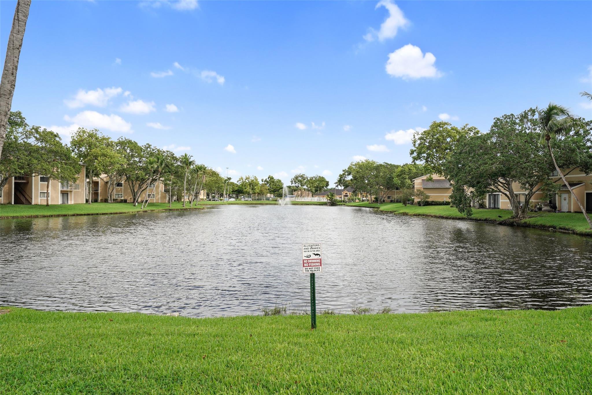The Palms Of Pembroke Con - Residential Lease