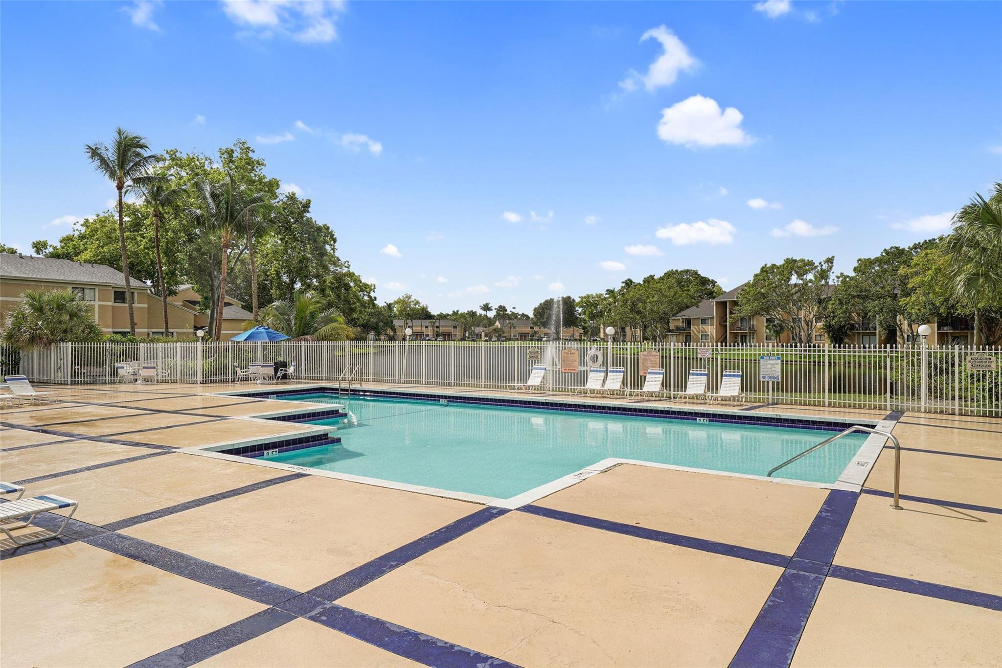 The Palms Of Pembroke Con - Residential Lease