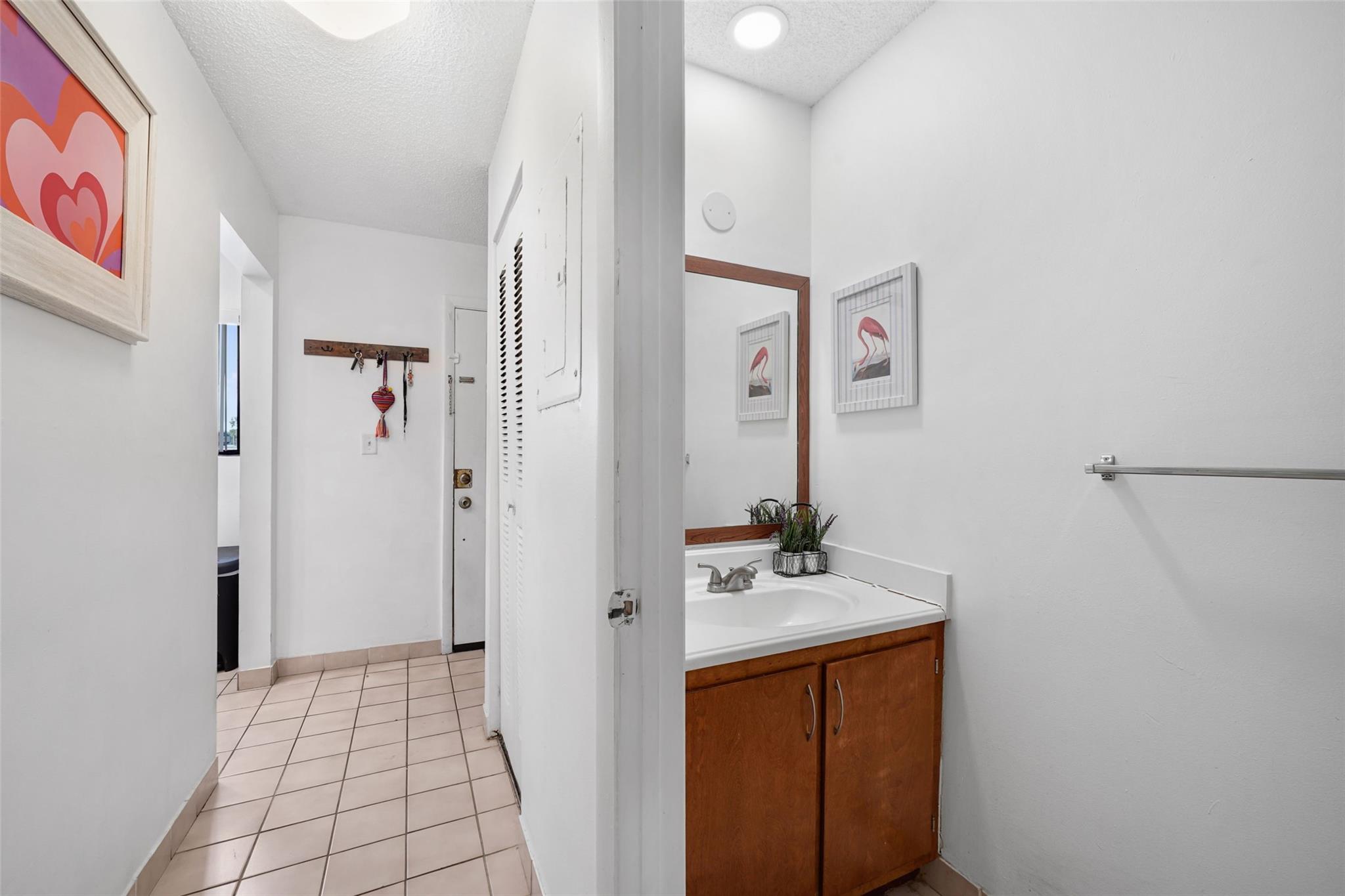 The Palms Of Pembroke Con - Residential Lease