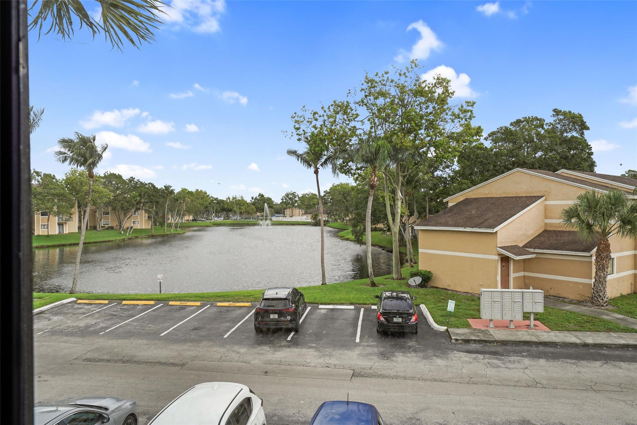 The Palms Of Pembroke Con - Residential Lease