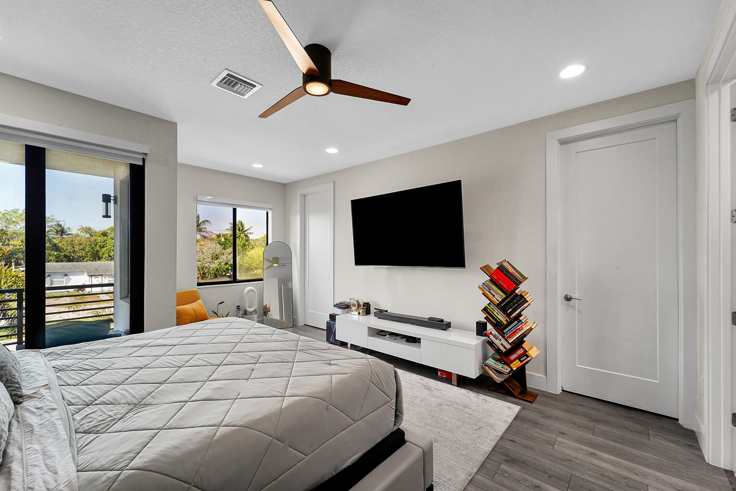 14 South Townhomes - Residential Lease